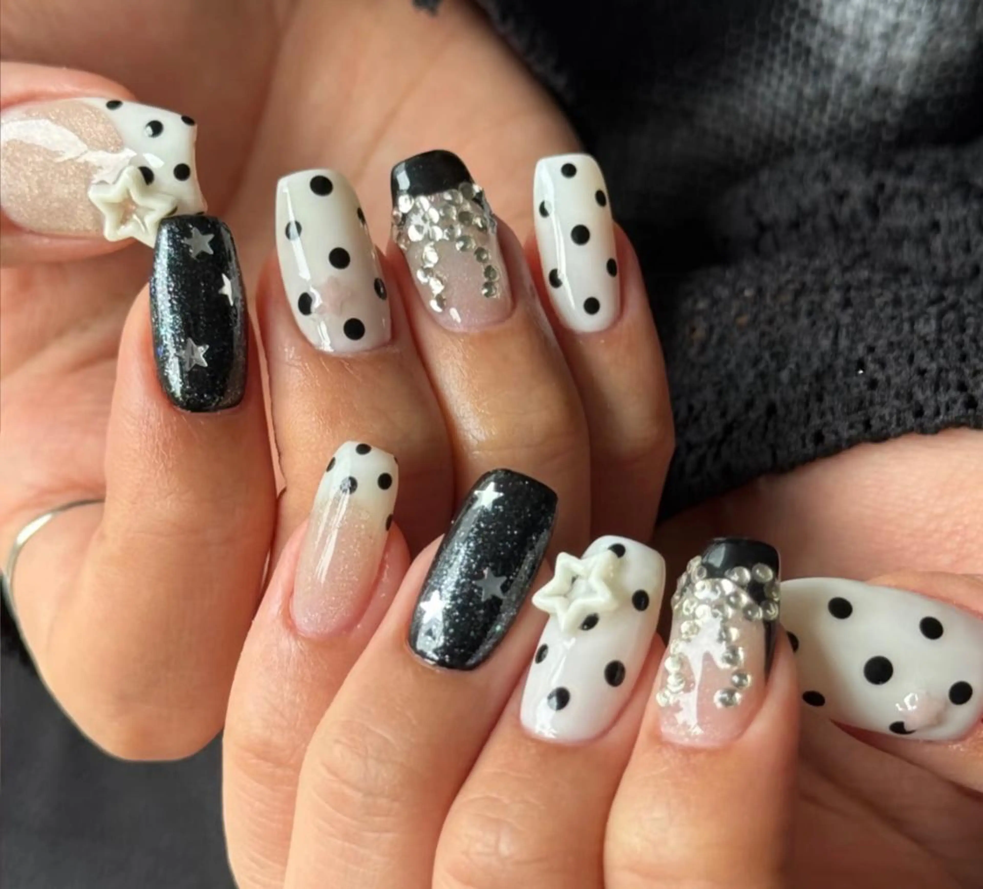 ネイル ハンドネイル 🎀 NaNa_nailのネイルデザイン