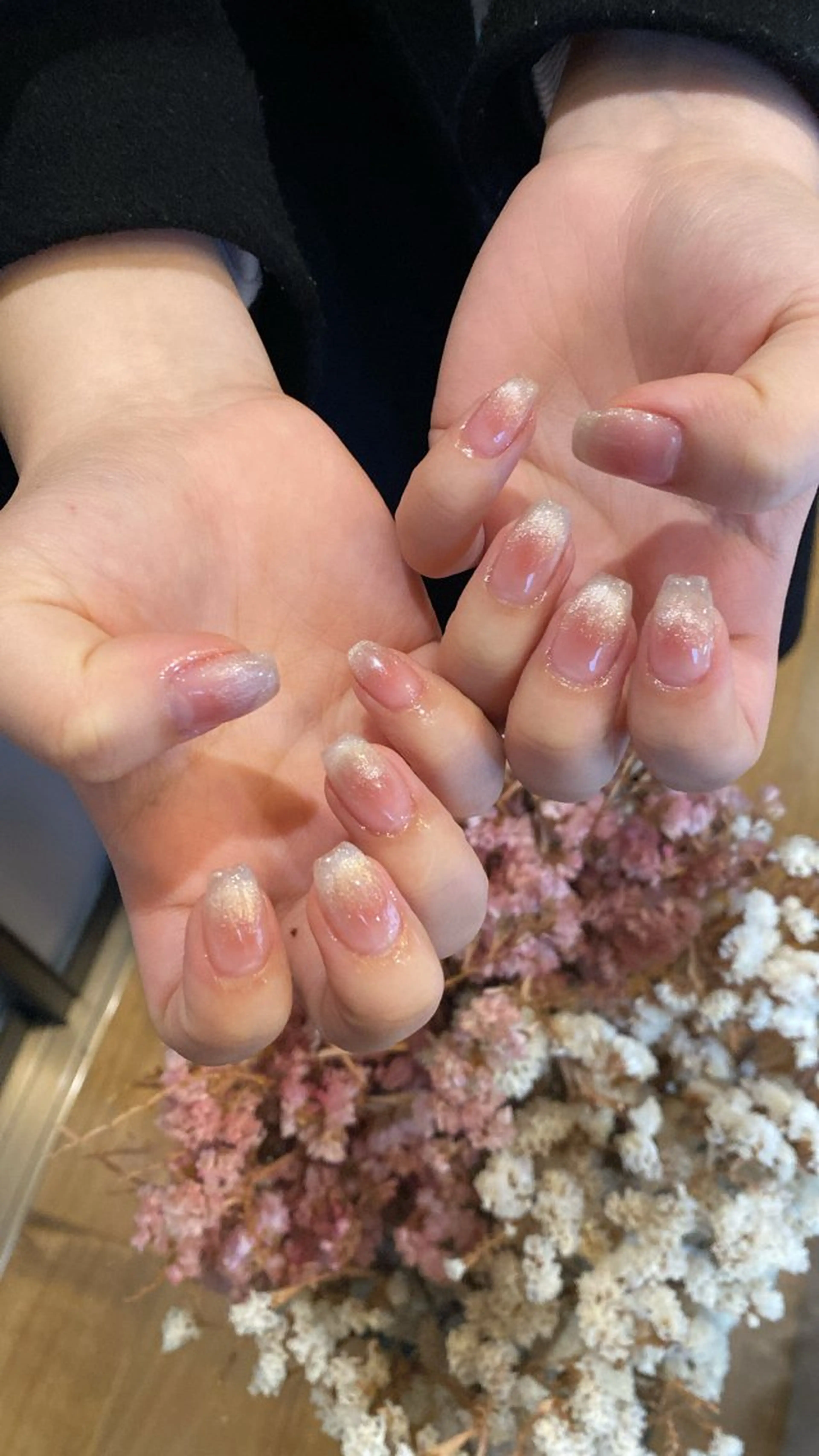 ネイル チークネイル ハンドネイル crystal ⭐︎ colorのネイルデザイン