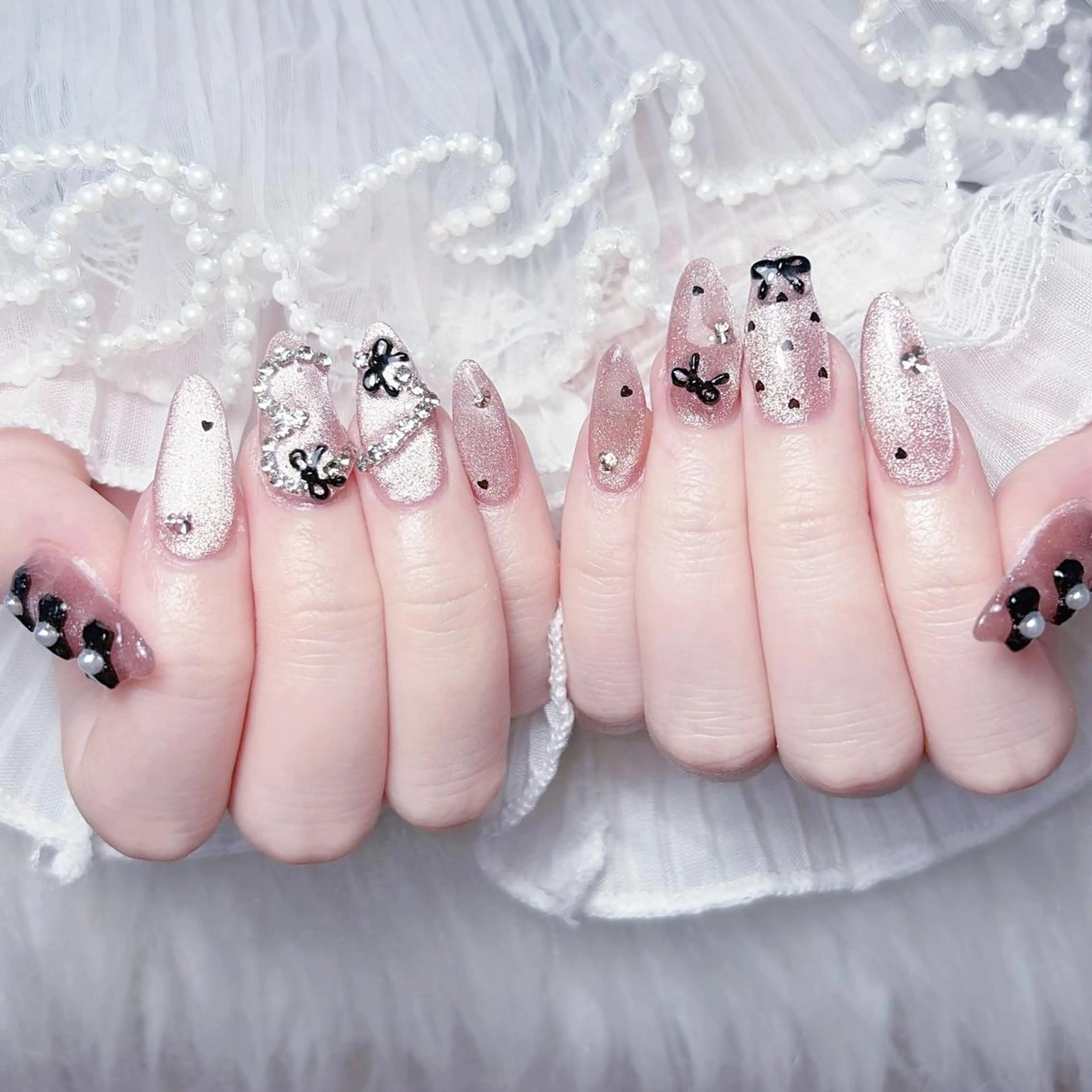 ネイル アートネイル オーロラネイル 長さ出し フットネイル ガーリー 🎀Seina 🧚🏻‍♀️のネイルデザイン