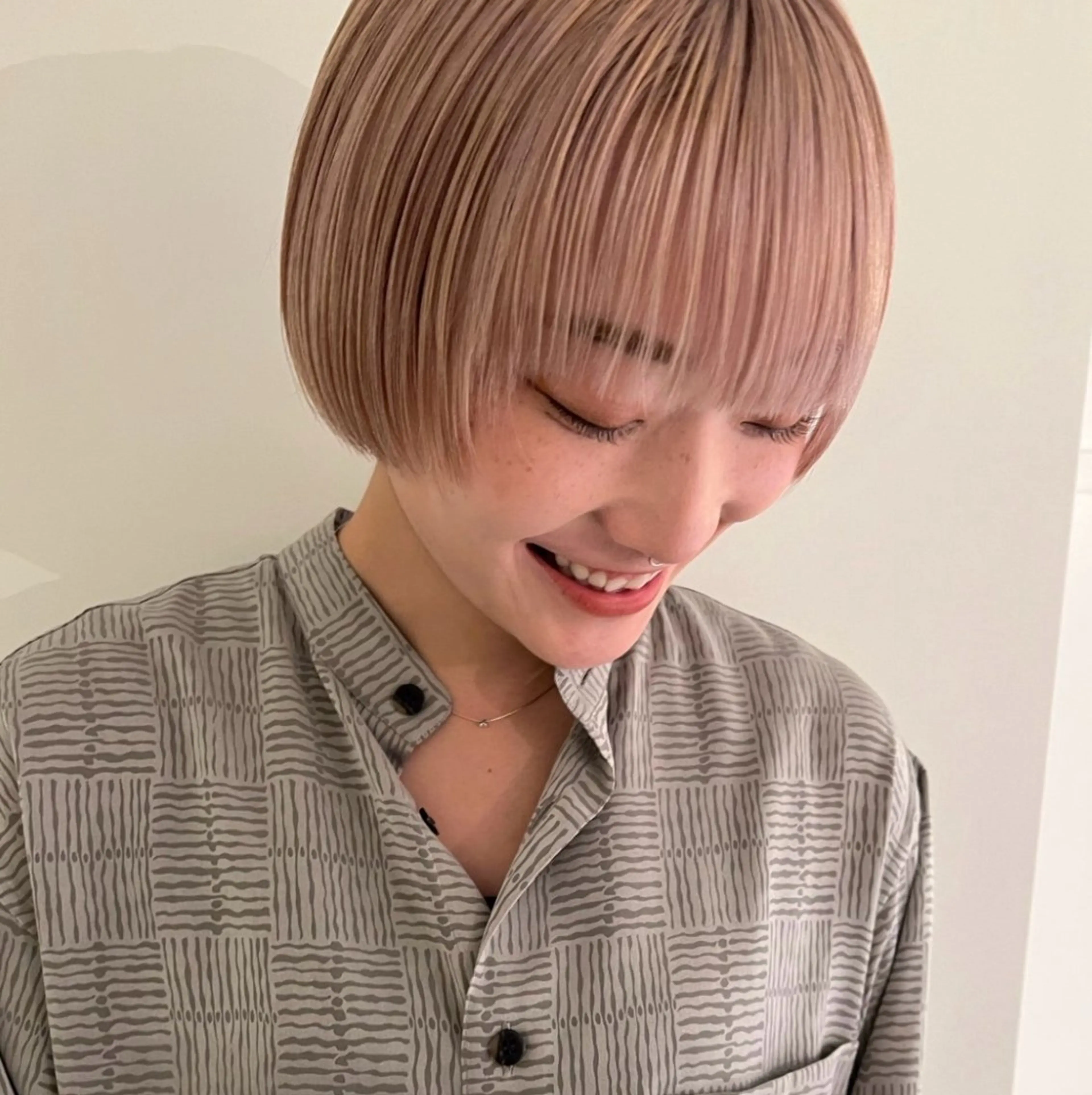 ショート カラー ヘアカラー 升方 楓のヘアスタイル