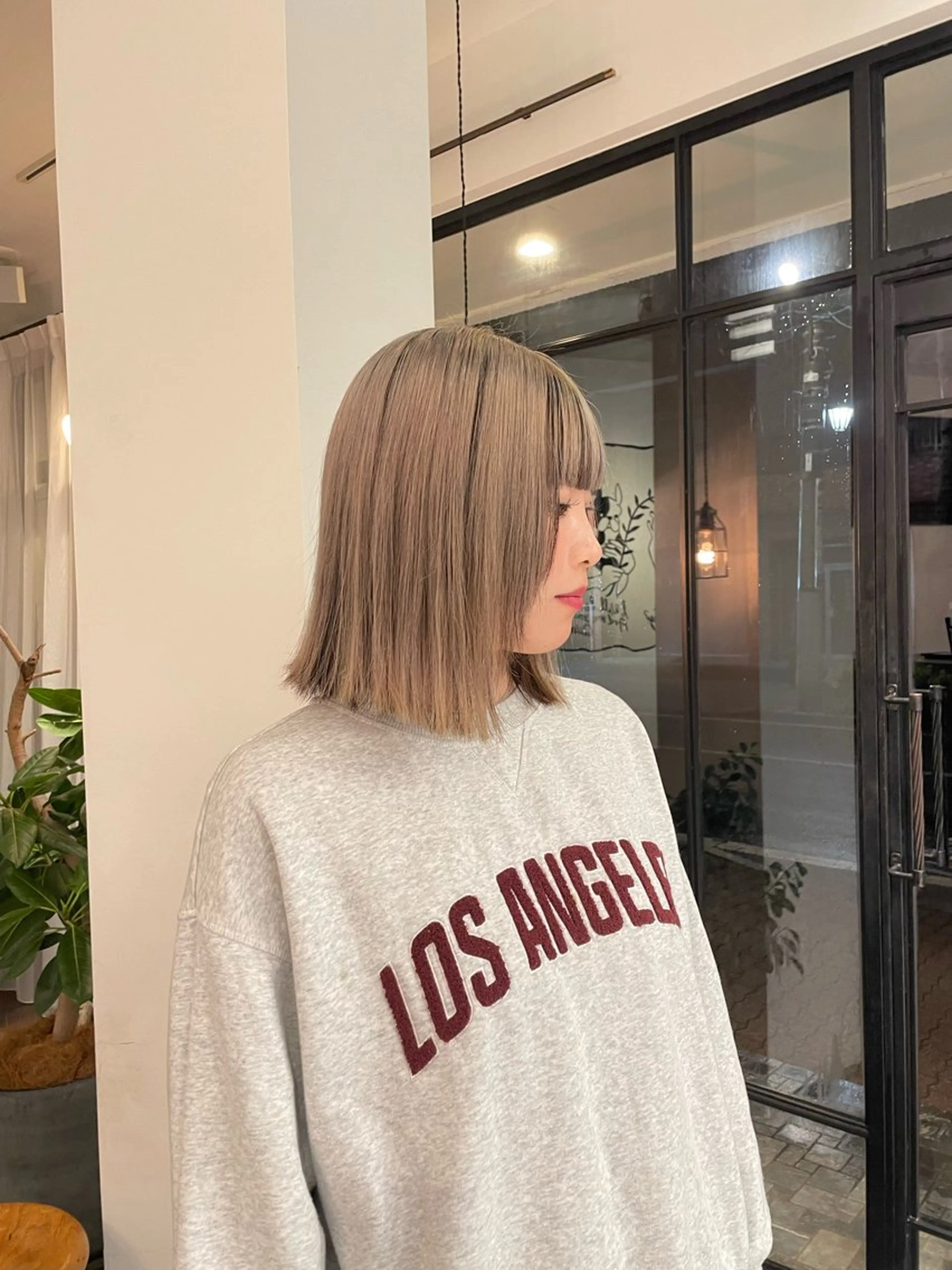 ミディアム 西野 優夏のヘアスタイル