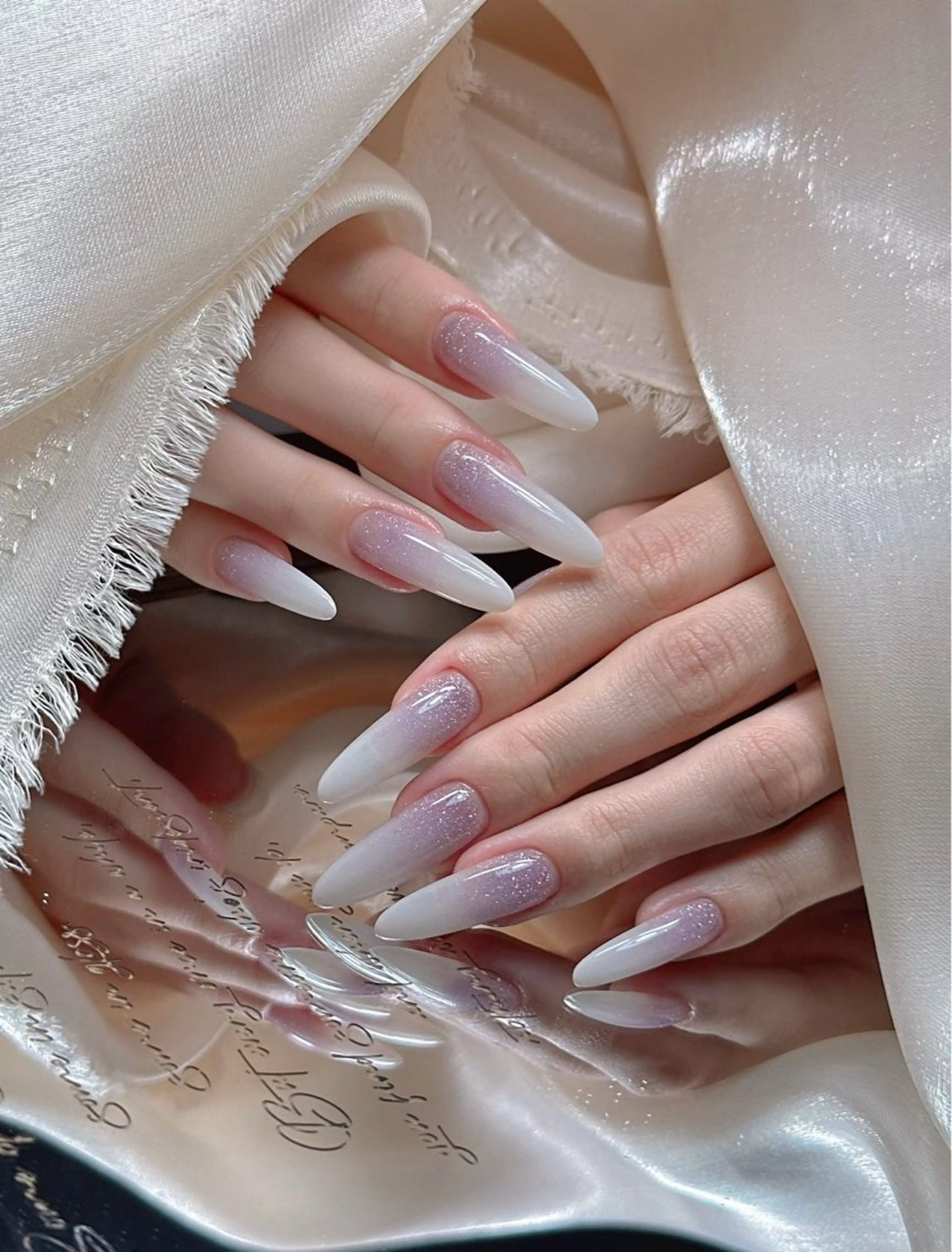 ネイル アートネイル べっ甲ネイル チークネイル 長さ出し フラッシュネイル ハンドネイル ハンドケア For you. Nail Salonのネイルデザイン