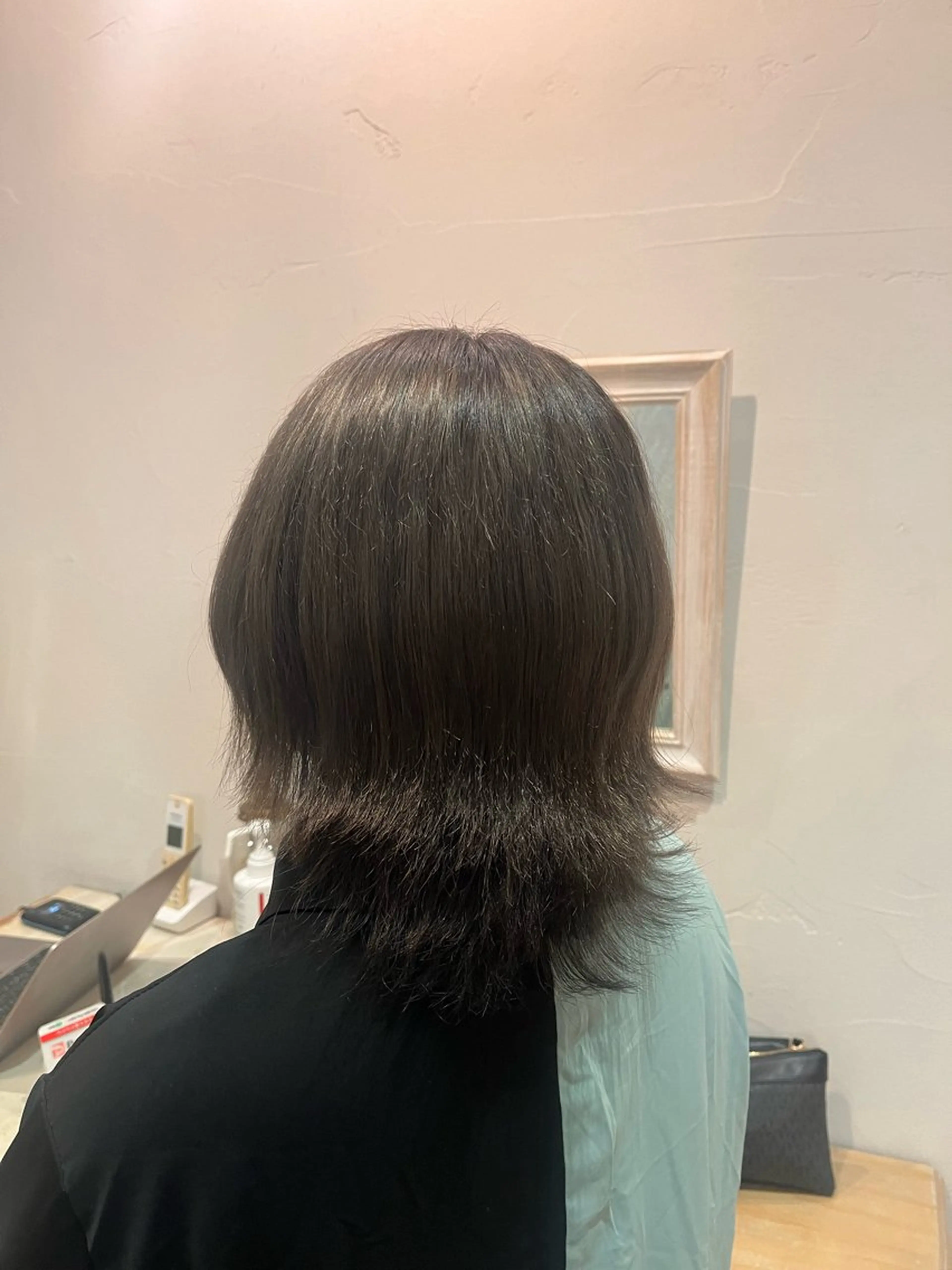 ショート アッシュ 佐竹 渚のヘアスタイル
