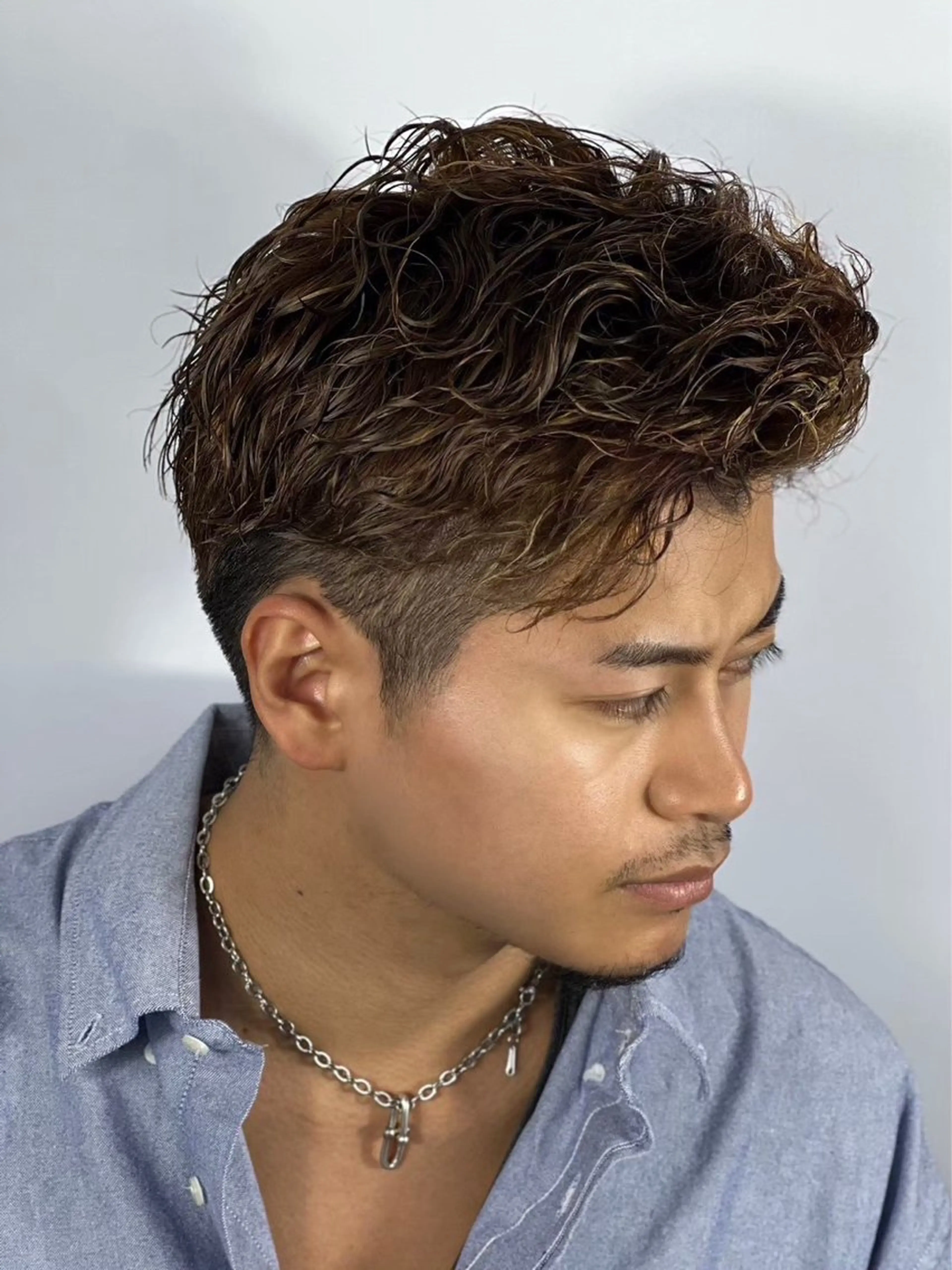 ミディアム ミディアムパーマ 髪質改善 韓国風ヘア カット パーマ 阿賀 佑季のヘアスタイル