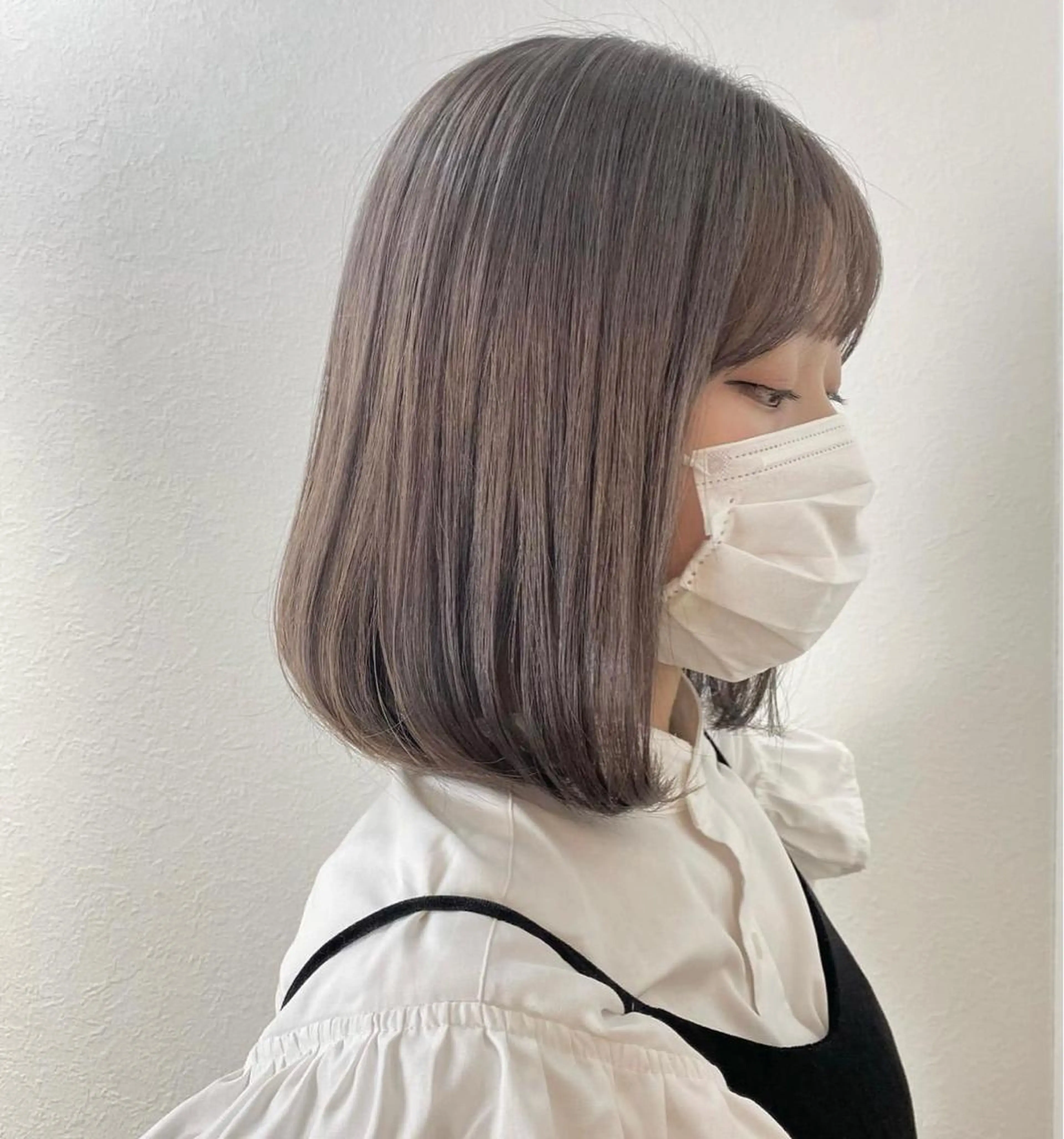 ミディアム カラー ベージュカラー ブリーチ 遠藤沙也加 /レイヤーカットのヘアスタイル