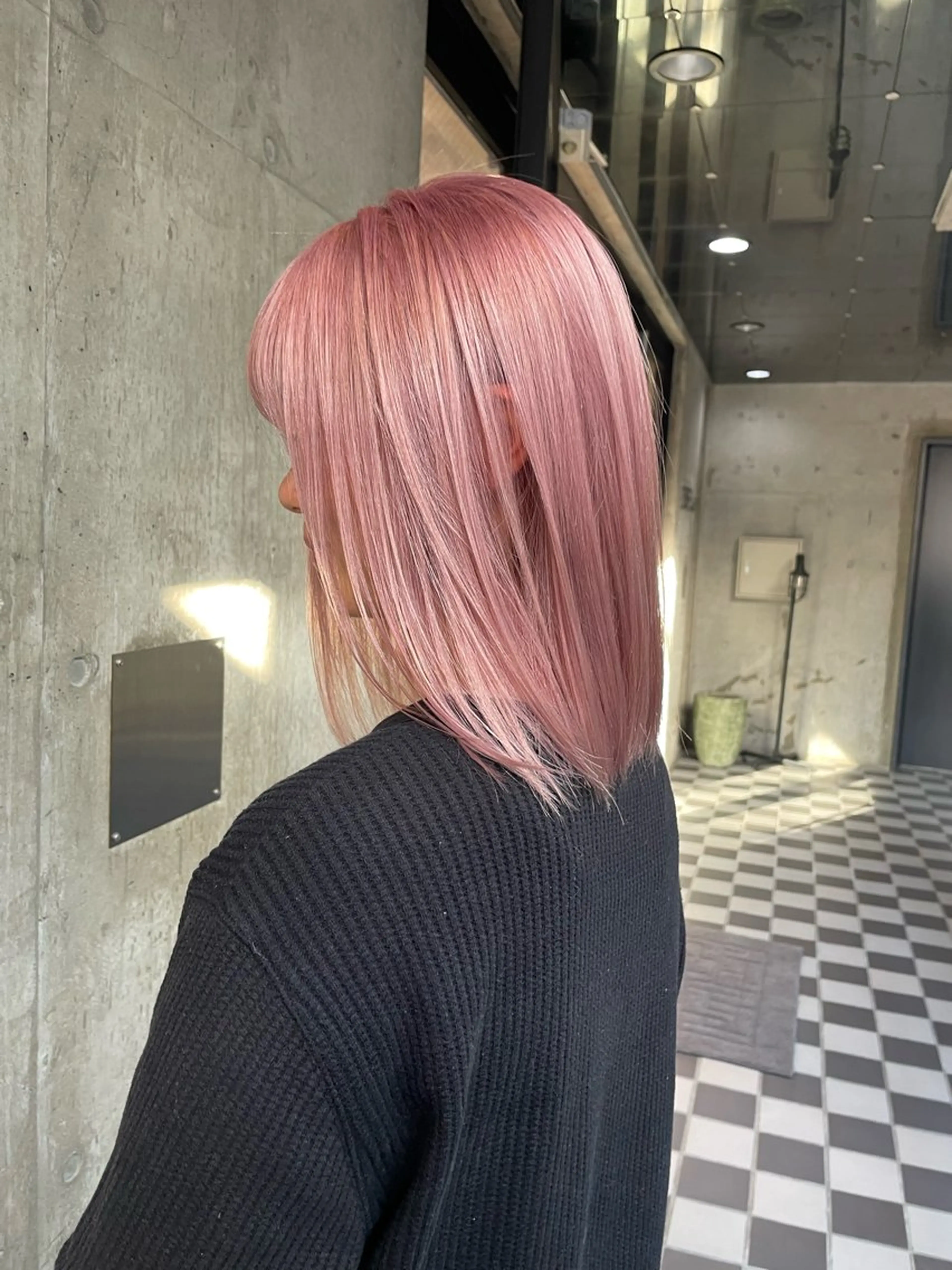 セミロング 🫧ハイライトカラー 🫧 𝓜𝓘𝓤のヘアスタイル