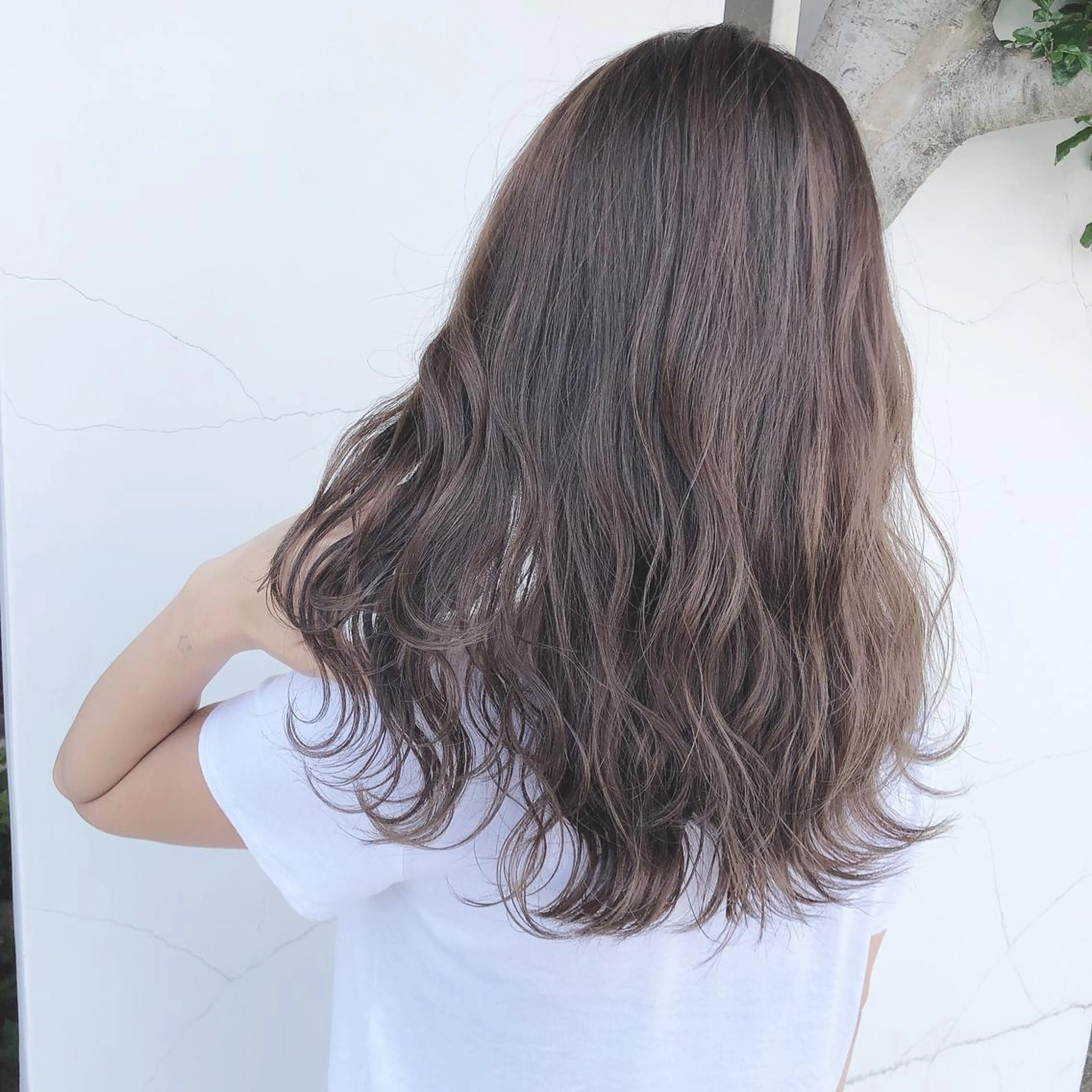 セミロング カット ヘアカラー トリートメント 具志 正太のヘアスタイル