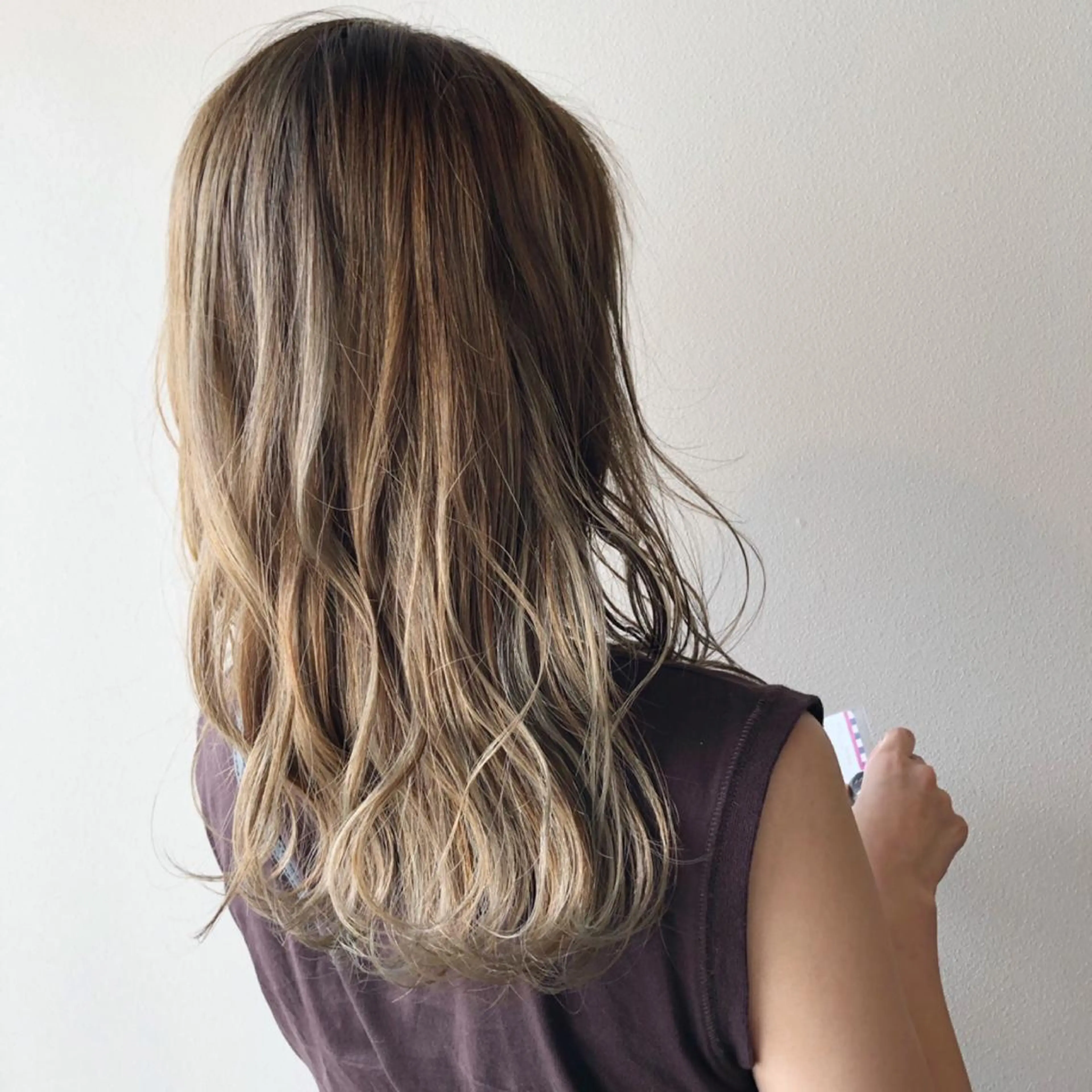 セミロング カラー ヘアアレンジ ヘアカラー トリートメント 江藤 星史のヘアスタイル