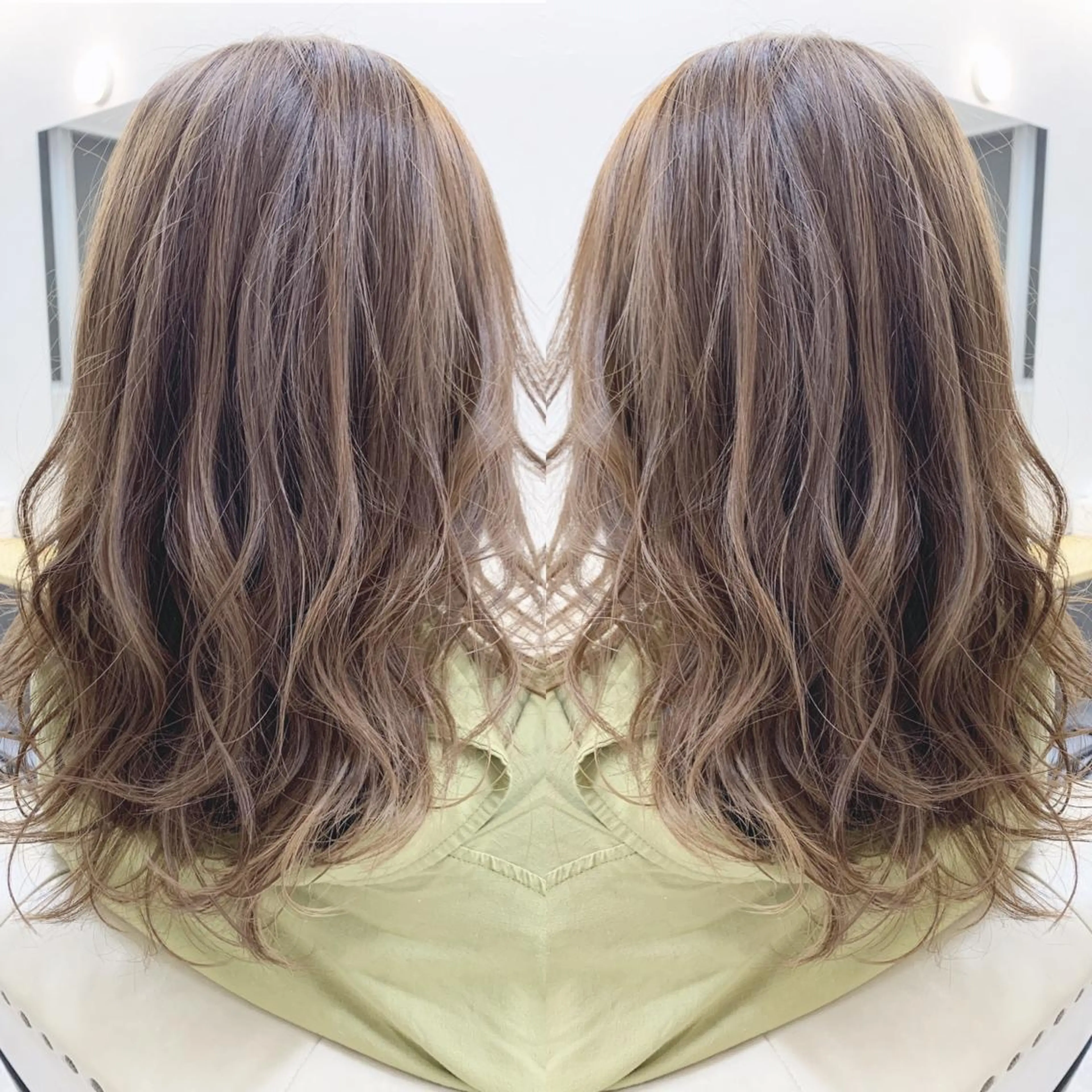 セミロング カット ヘアカラー H (エイチ) 烏丸御池店のヘアスタイル