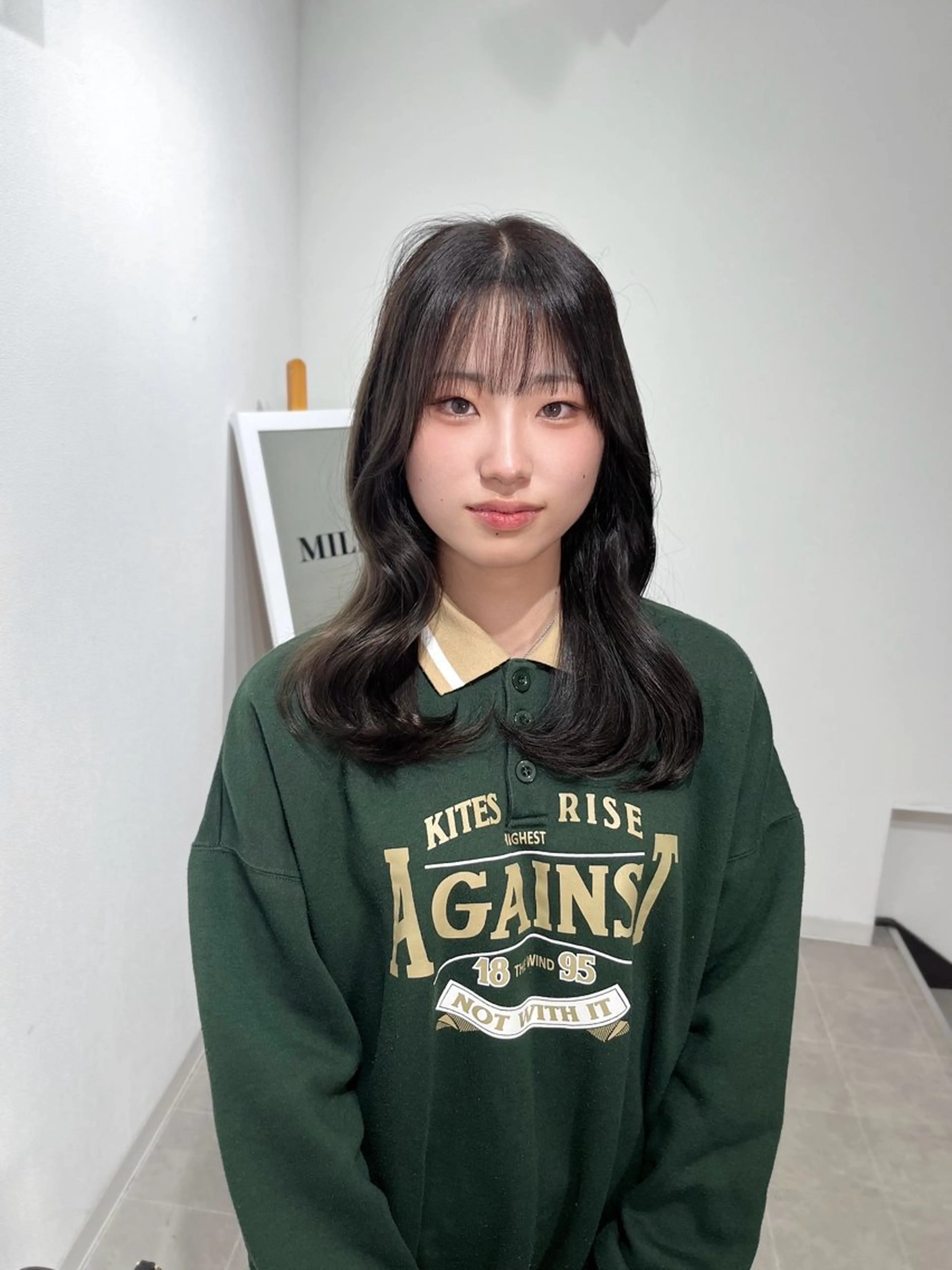 セミロング カラー カット ヘアカラー トリートメント 韓国ヘア🇰🇷 RYOTAのヘアスタイル