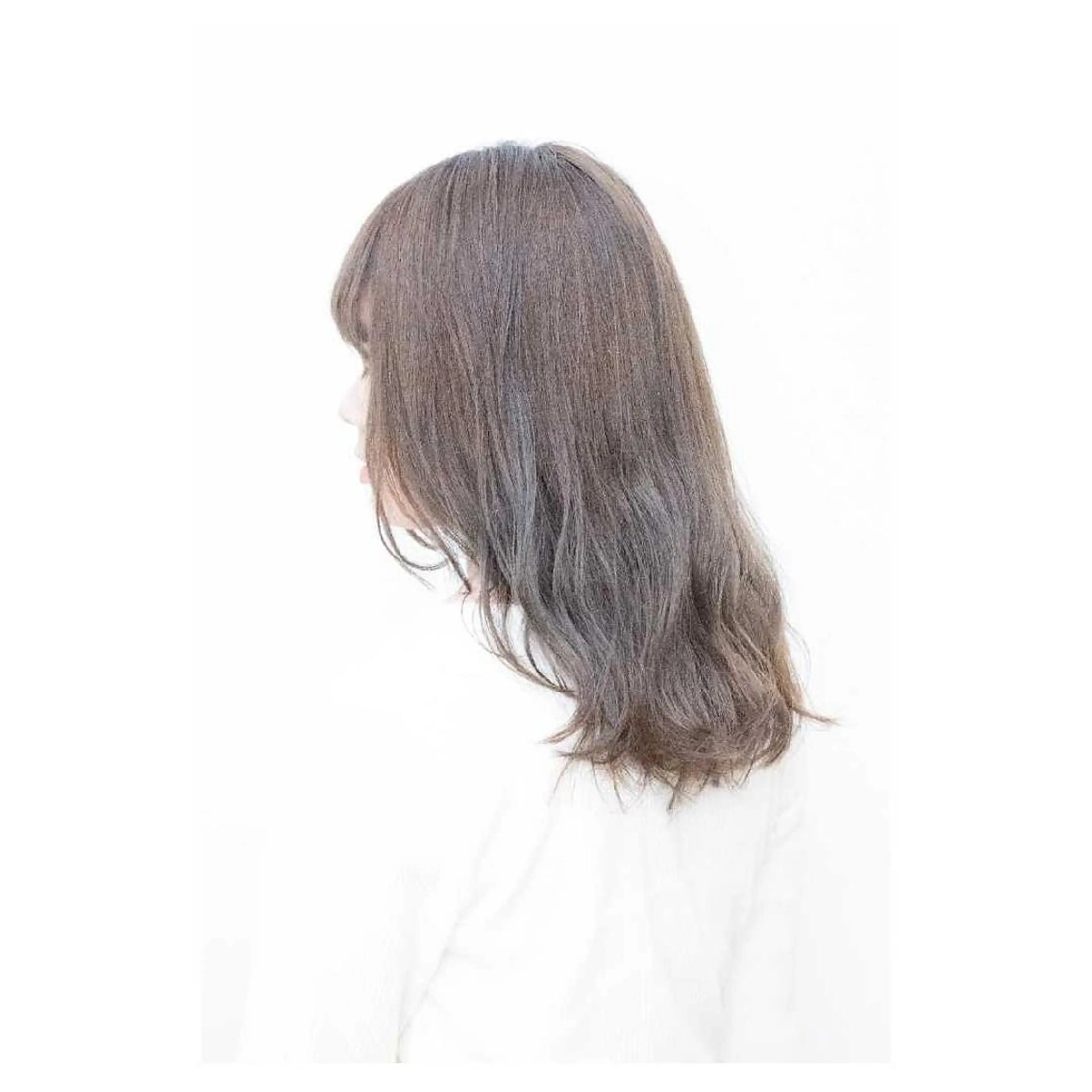 セミロング カラー ブリーチ ブルーカラー ブルージュ 透明感カラー ブリーチなしカラー 原田 祥彰のヘアスタイル