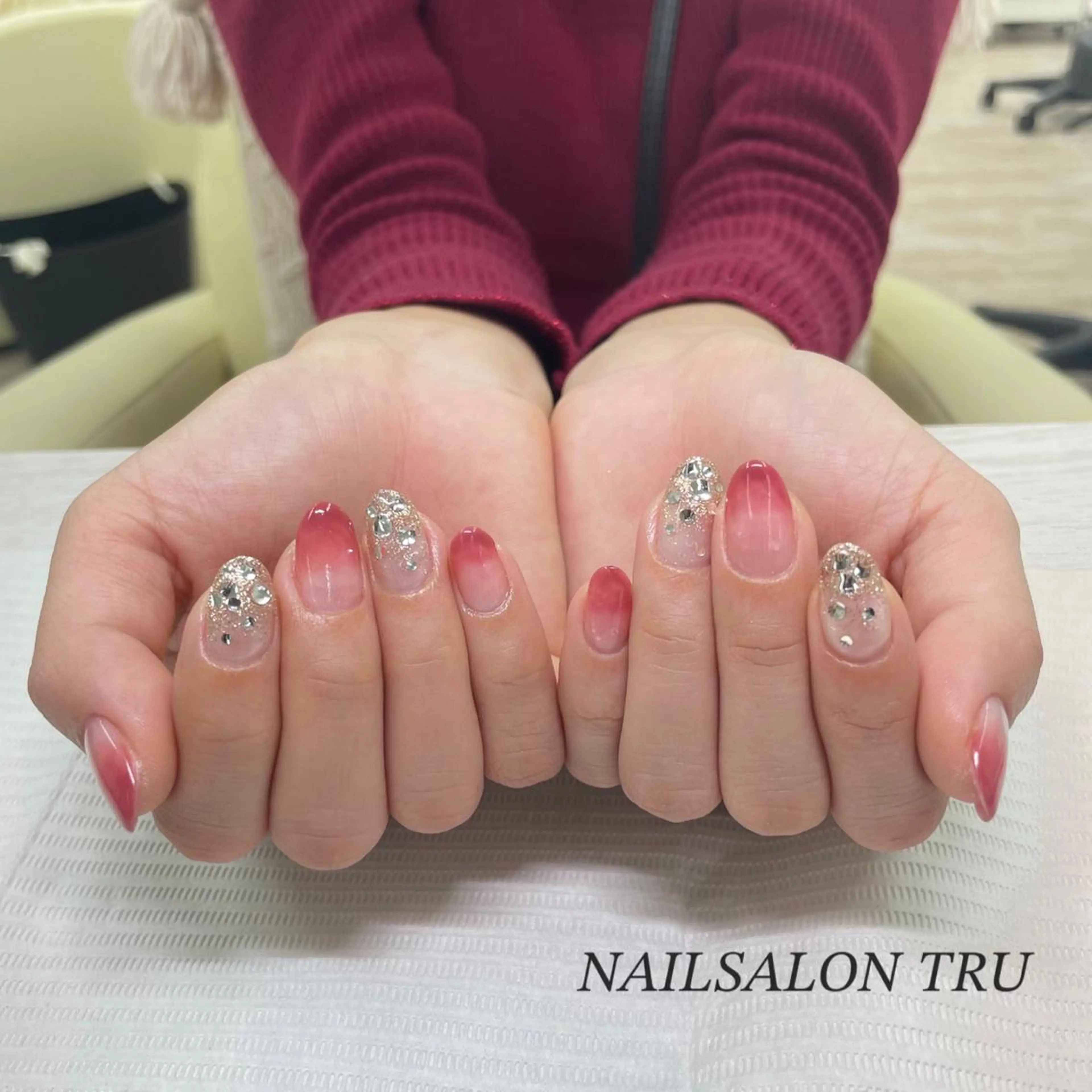 ネイル 𝐼𝑁𝑂𝑈𝐸 𝑀𝐼𝐴のネイルデザイン