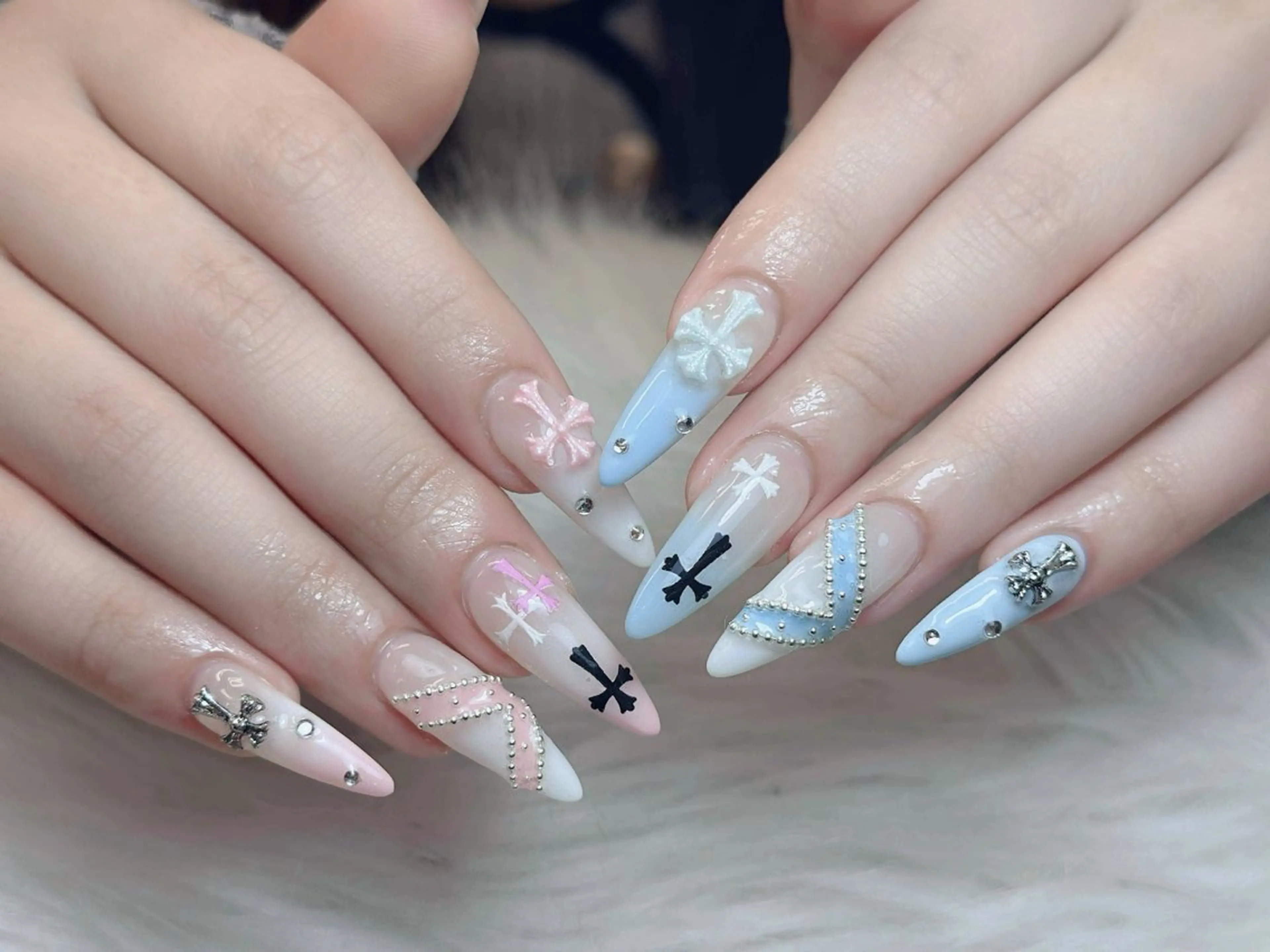 ネイル アートネイル 成人式 ジェルネイル ニュアンスネイル 夏ネイル ハンドネイル Jenn Nail Salonのネイルデザイン