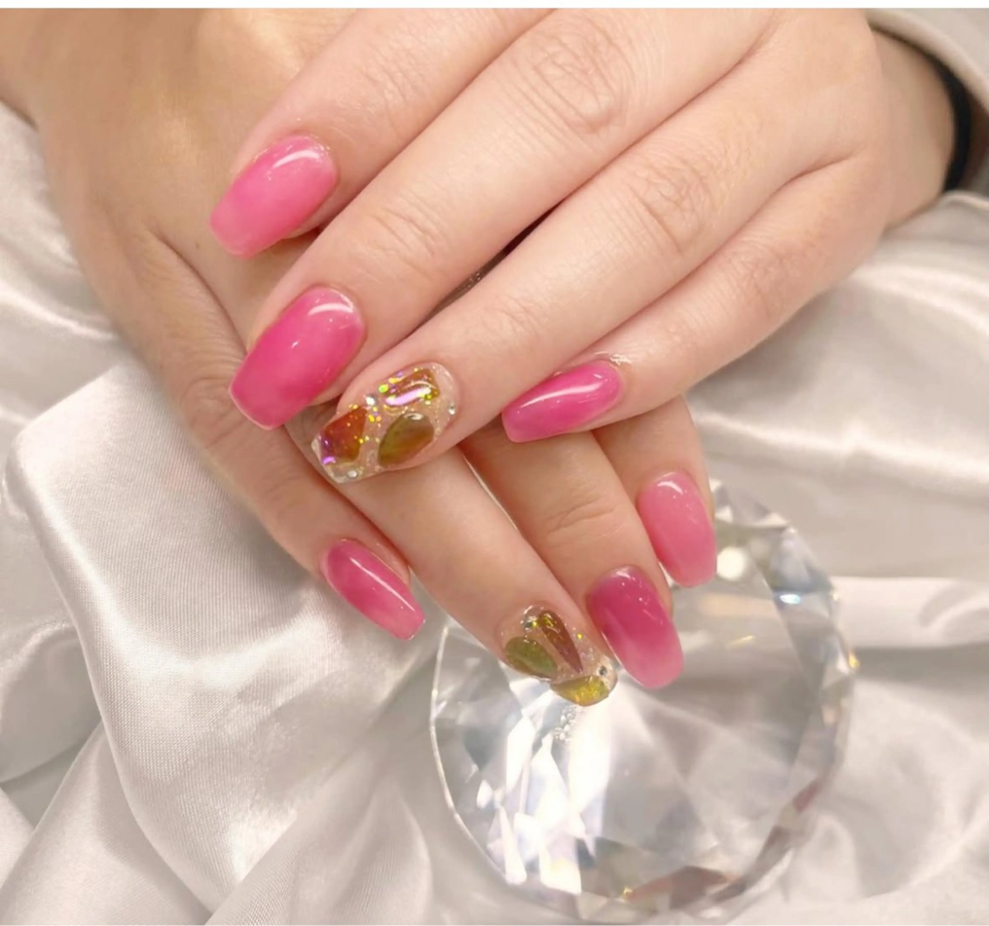 ネイル ハンドネイル フットネイル ROSALIE Nail&Eyelash Salon所属・ROSALIE ロザリーのネイルデザイン