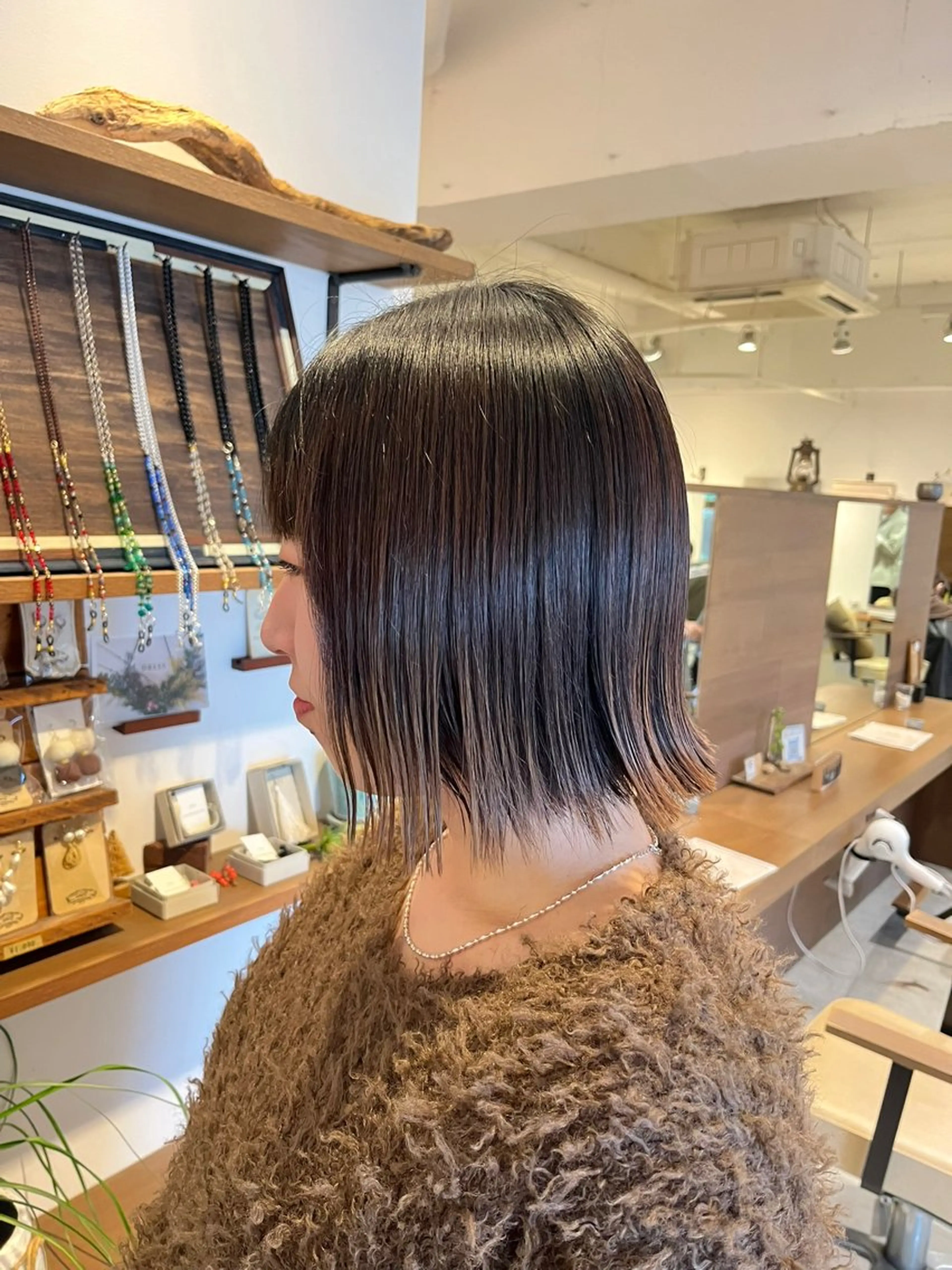 ショート ボブ カット DRESS所属・堀内 美那のヘアスタイル