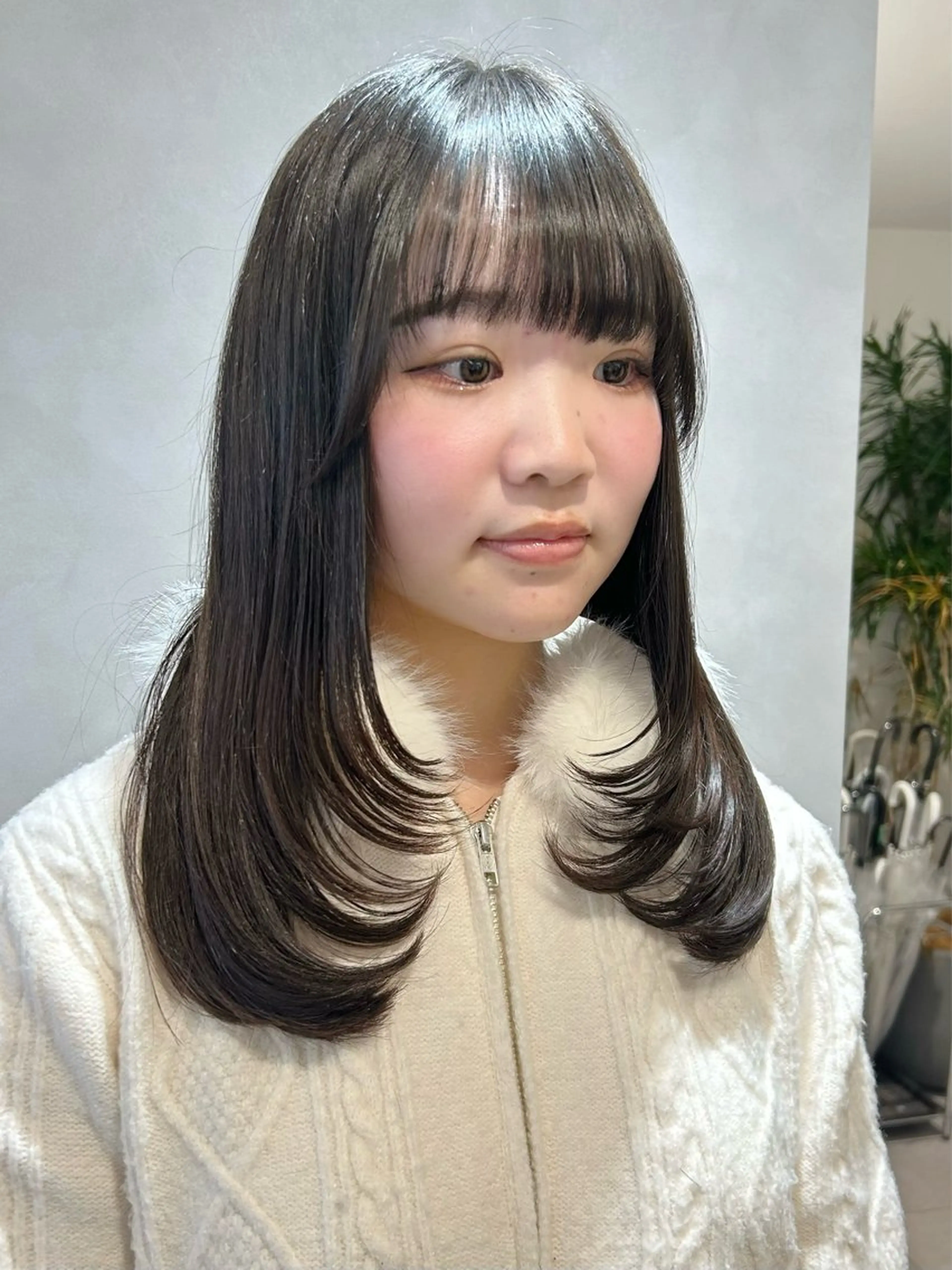 ミディアム カラー レイヤーカット カット ヘアカラー トリートメント 池袋/レイヤー/ 顔まわり/taigaのヘアスタイル