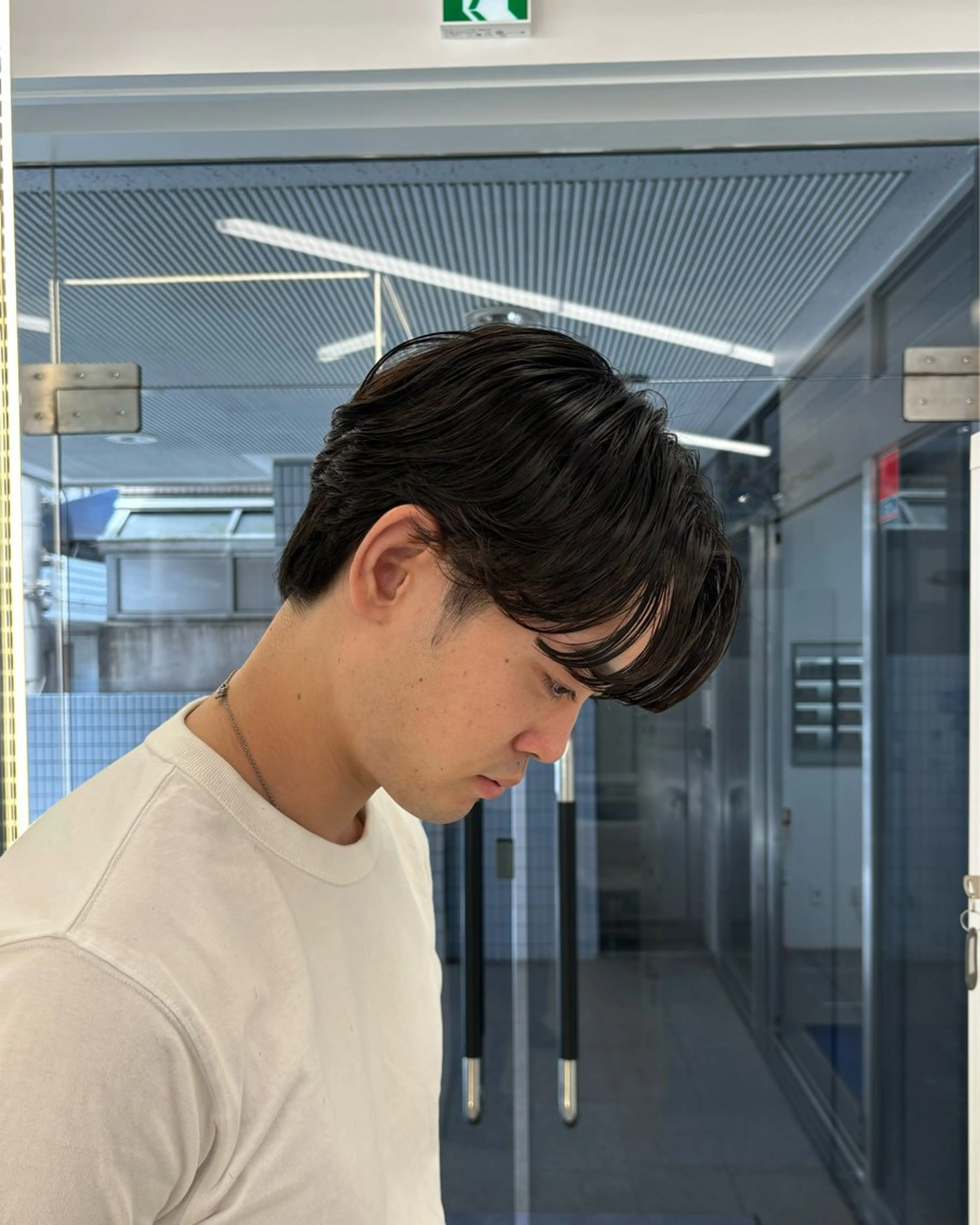 ショート パーマ メンズ センターパート メンズパーマ ニュアンスパーマ カット パーマ トリートメント 森龍馬 メンズ専門美容師のヘアスタイル
