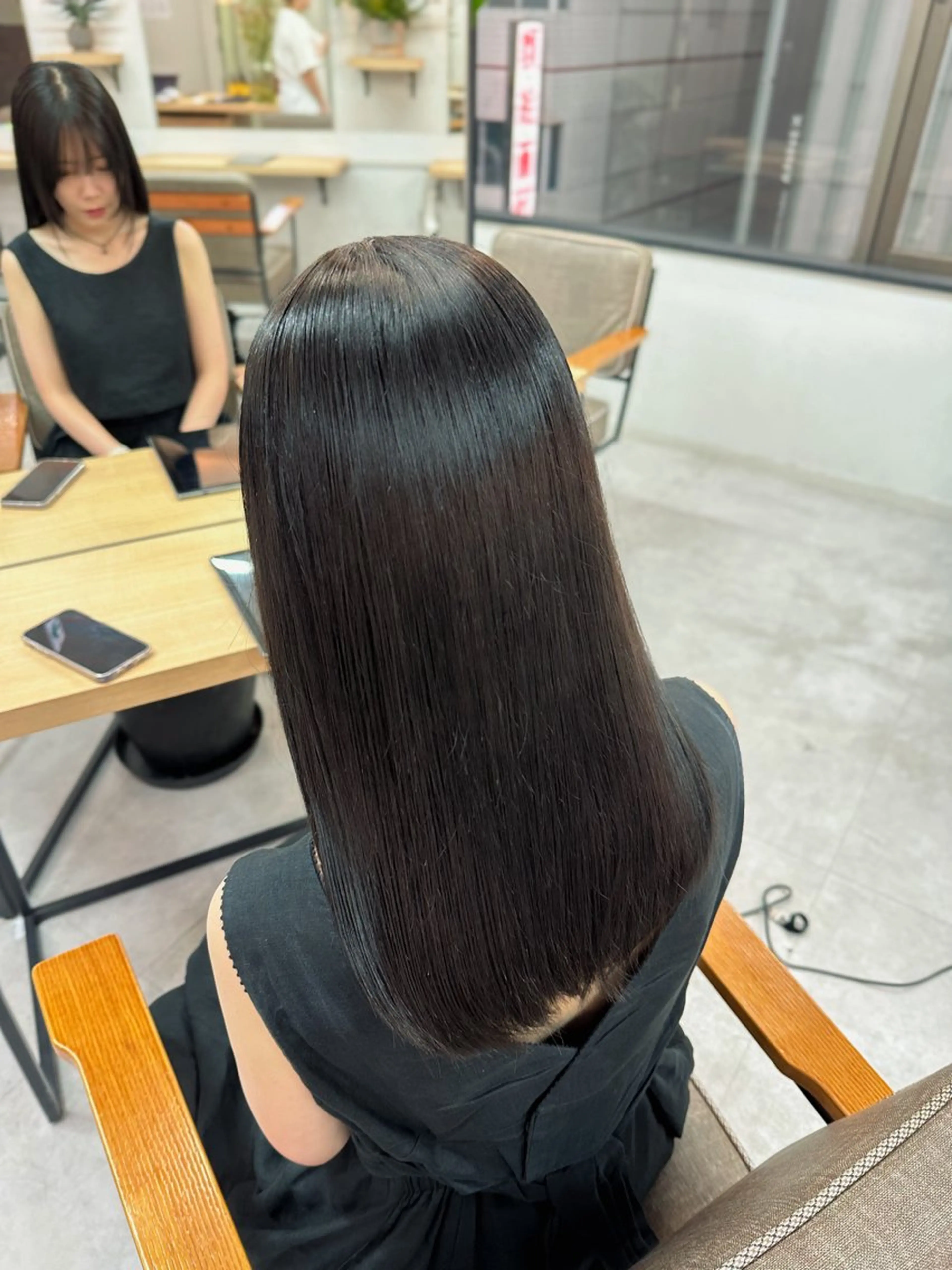 セミロング 髪質改善 トリートメント Lachic所属・髪質改善/ストレート 根上のヘアスタイル