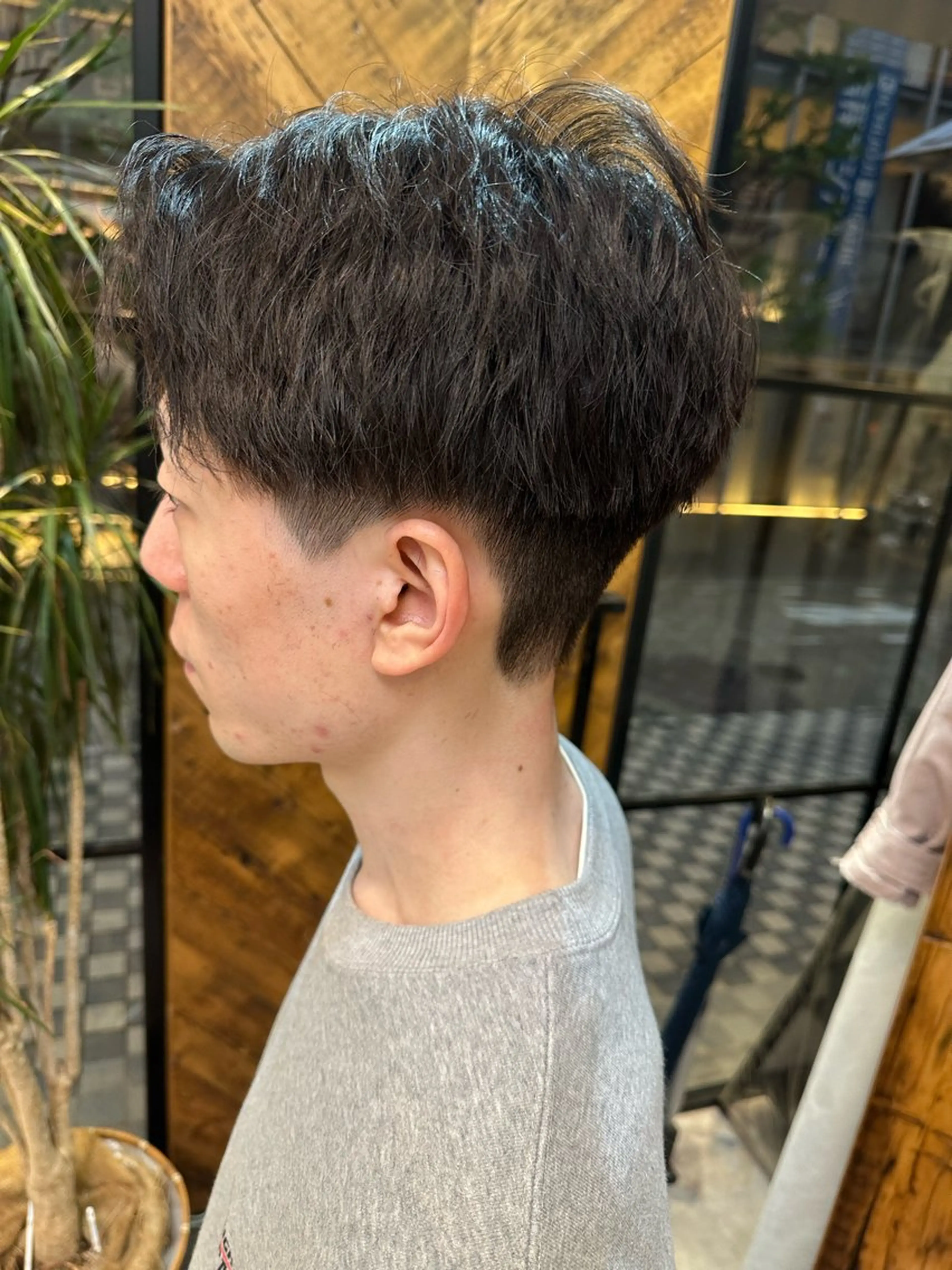 パーマ メンズ フェードカット メンズパーマ ニュアンスパーマ スパイラルパーマ カット パーマ 【gemini店長】 メンズ特化中野稜平のヘアスタイル