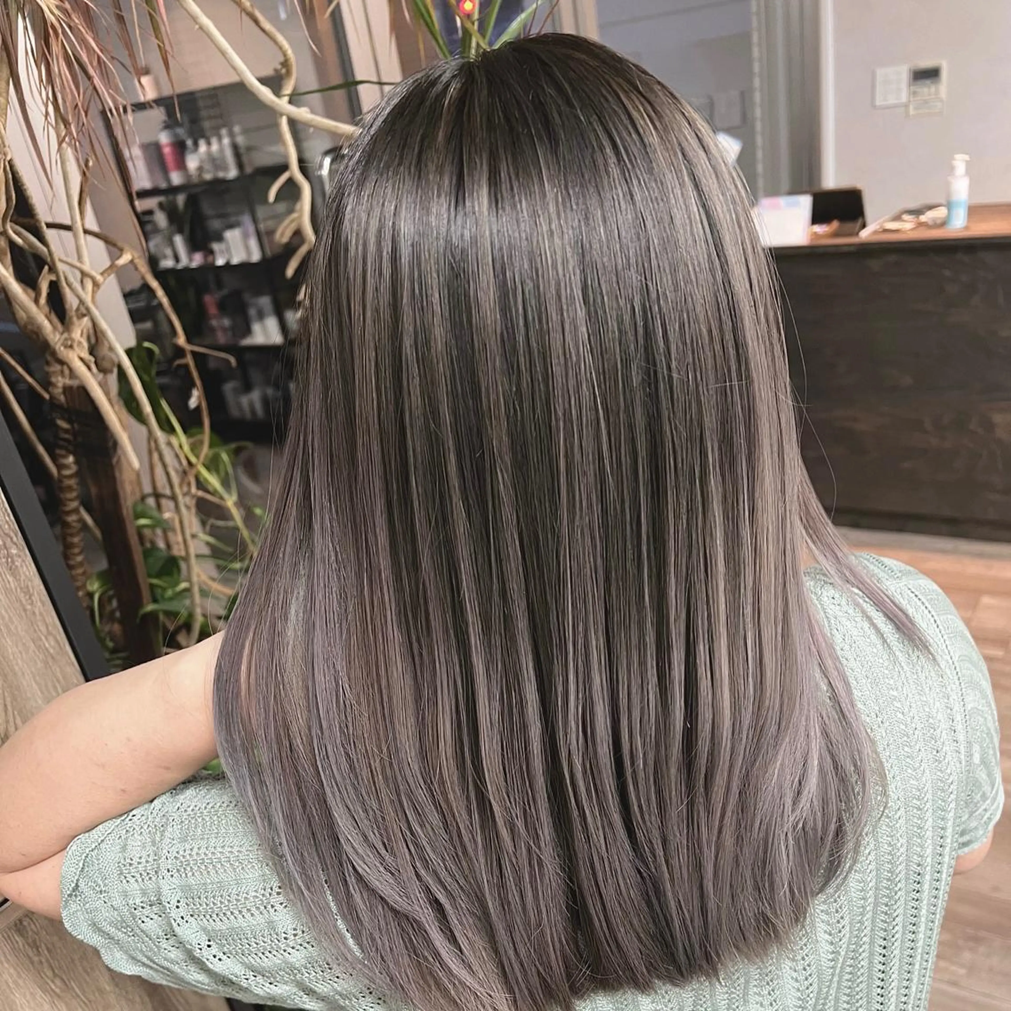 カラー バレイヤージュ ブリーチ ケアブリーチ ダブルカラー イヤリングカラー 🌷かわばた めい🌷のヘアスタイル