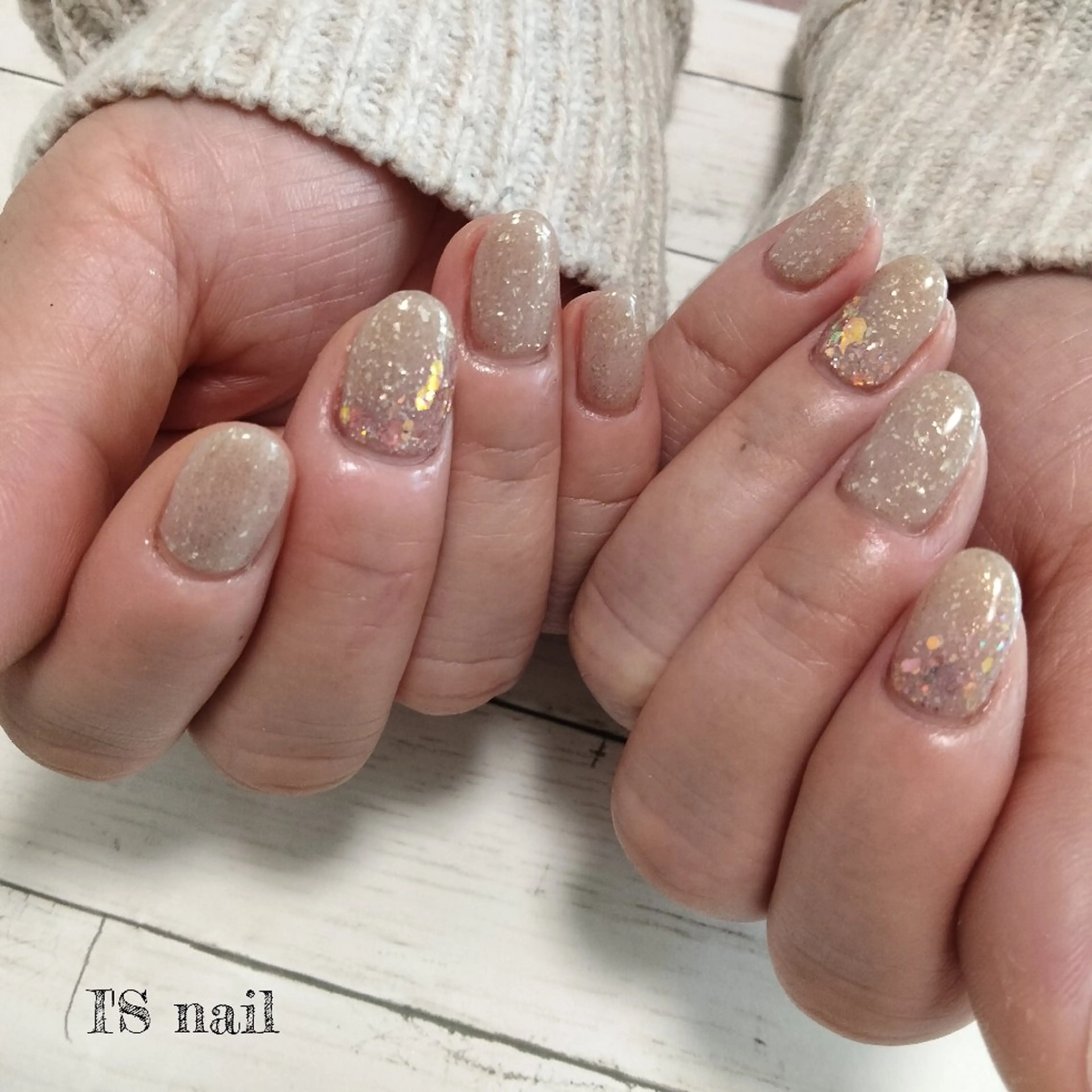 ネイル アートネイル ホログラムネイル オフィスネイル シンプルネイル ハンドネイル I'S nail 佐野のネイルデザイン