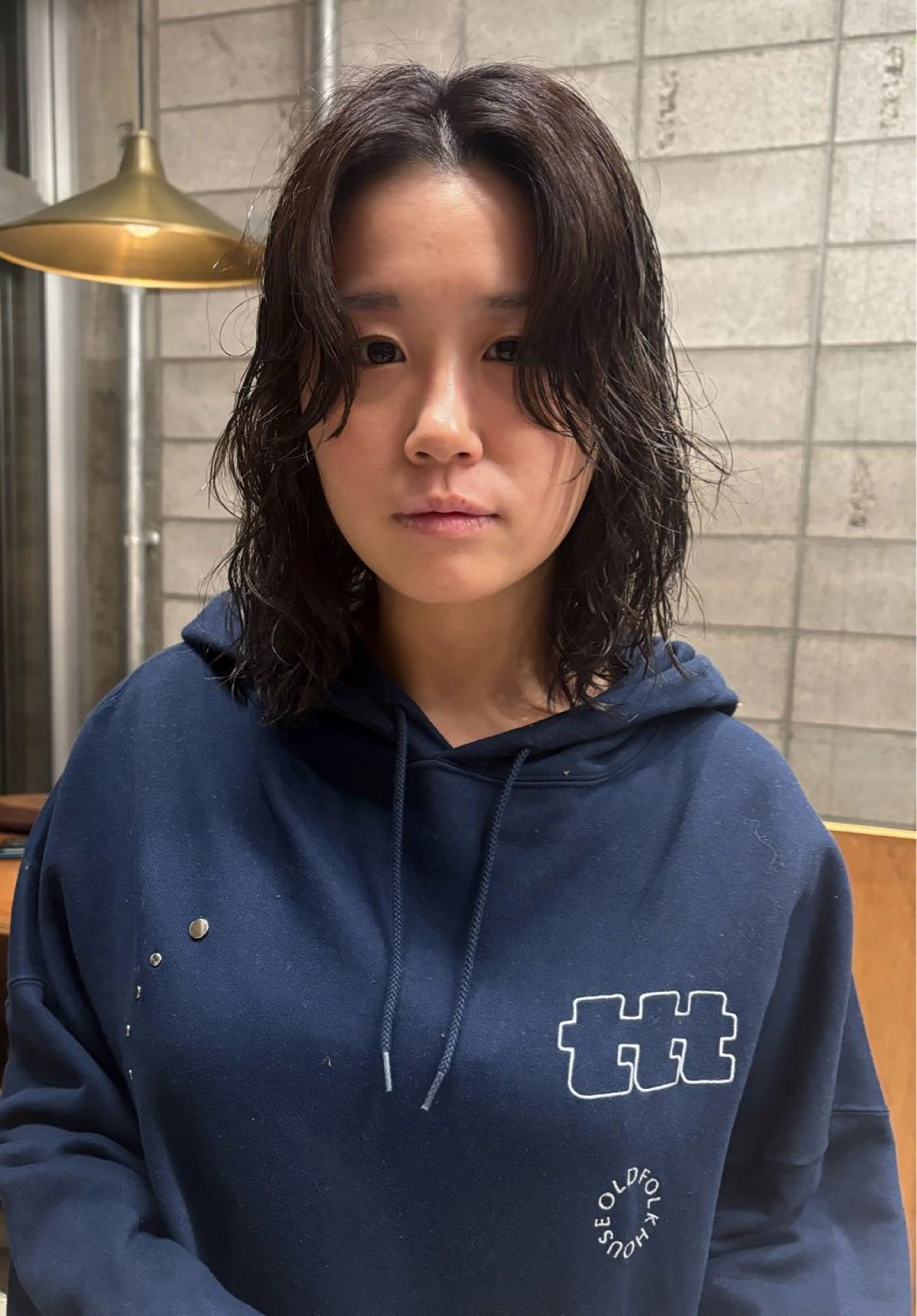 ミディアム カット パーマ タケ/ボブカット ブリーチモデルのヘアスタイル