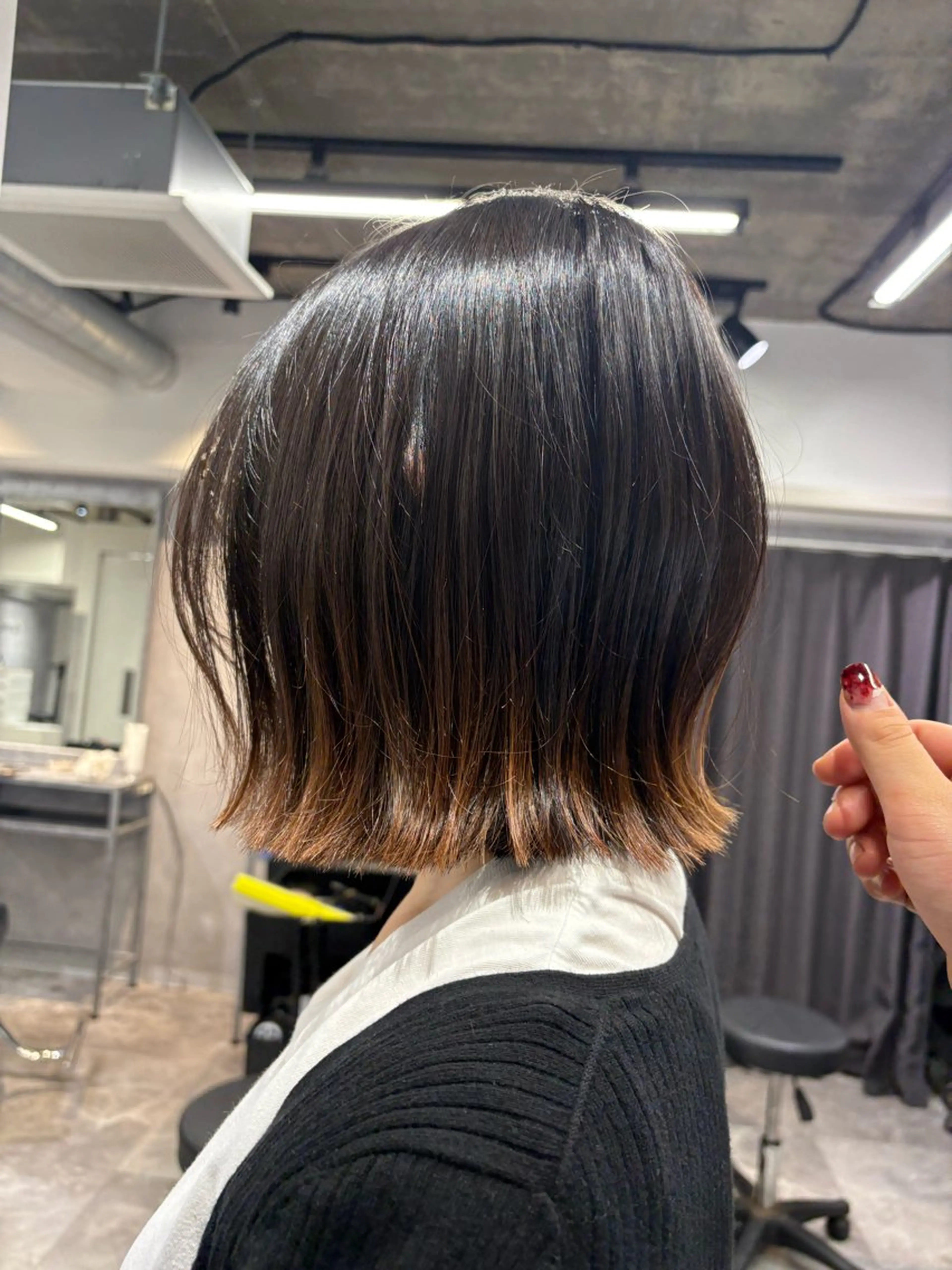 カット ベージュ、ブラウン ／ボブ　ユミのヘアスタイル