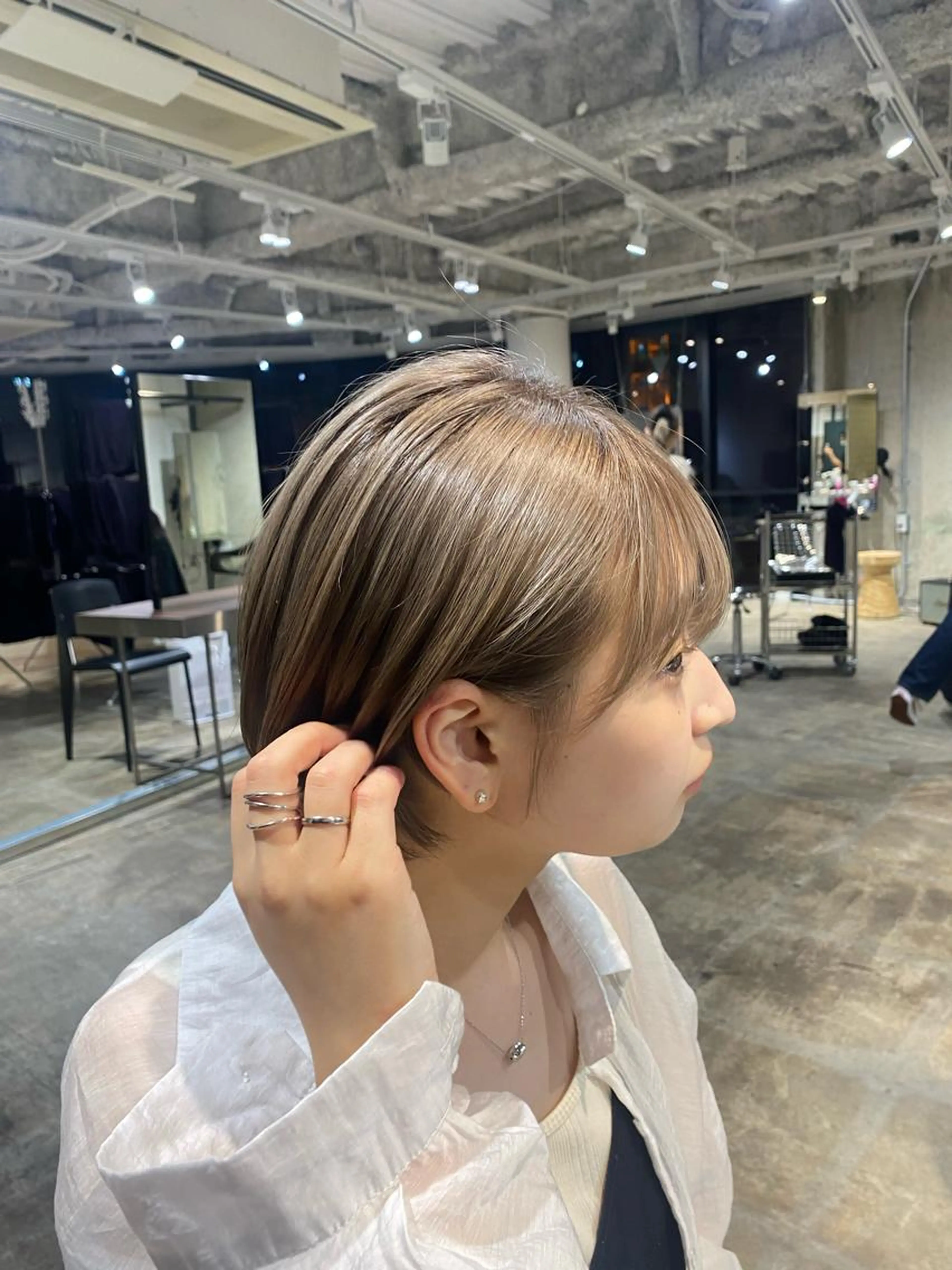 【NEW OPEN】 ブリーチメニュー + カット + トリートメントの写真