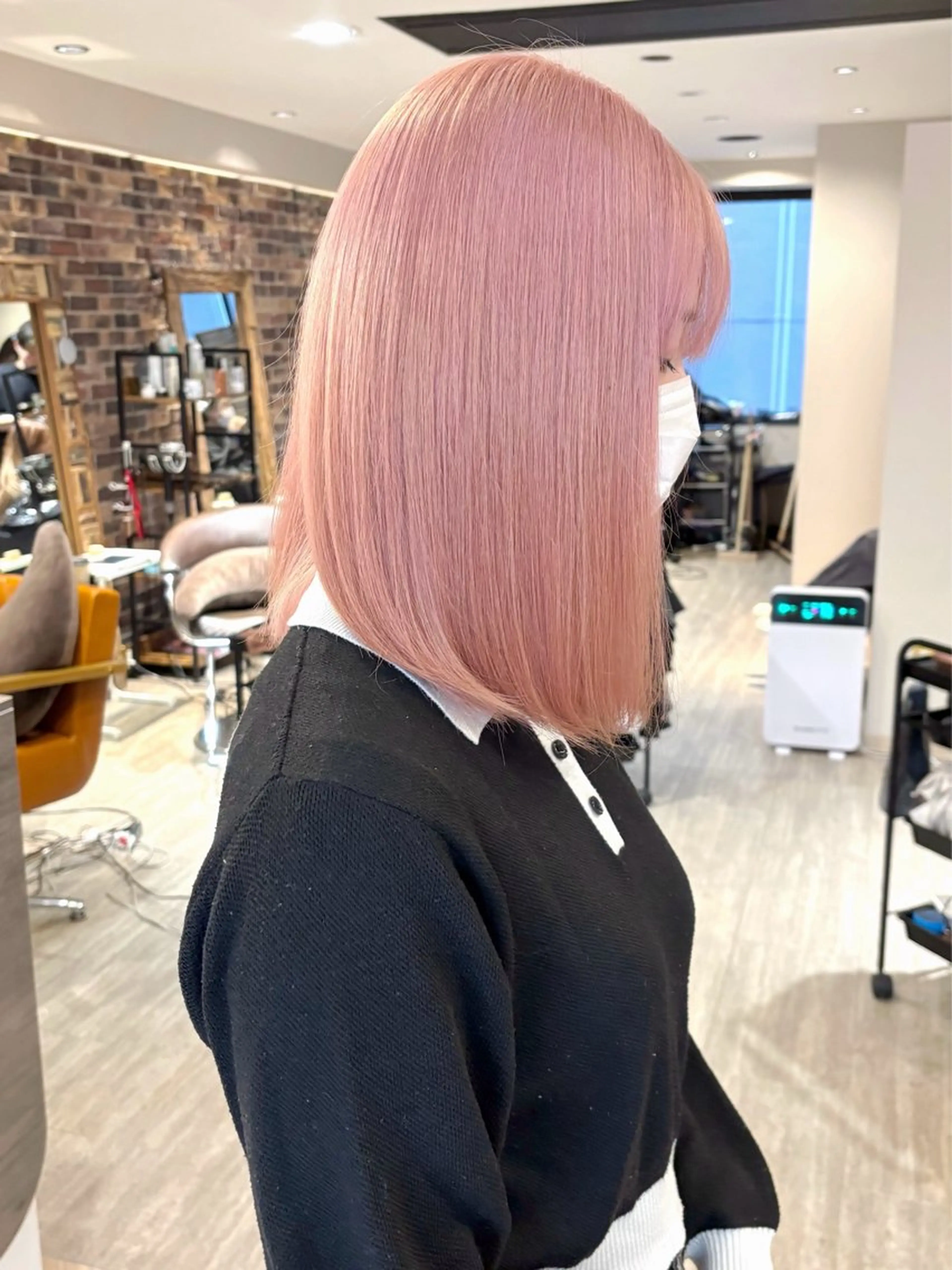 ミディアム 艶髪／透け感カラー ／ＲＹＯのヘアスタイル