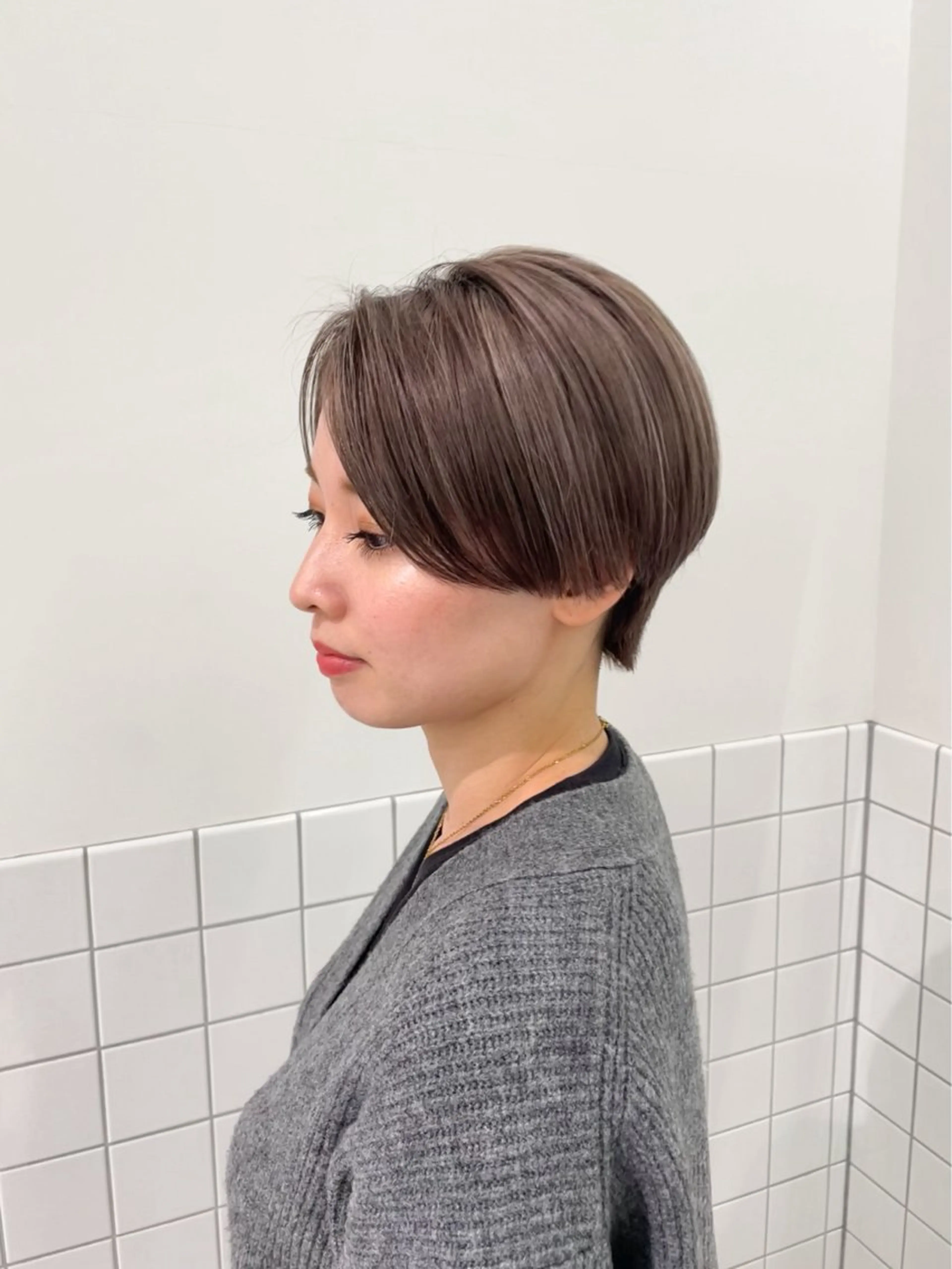 カット+【白髪ぼかしハイライト】の写真