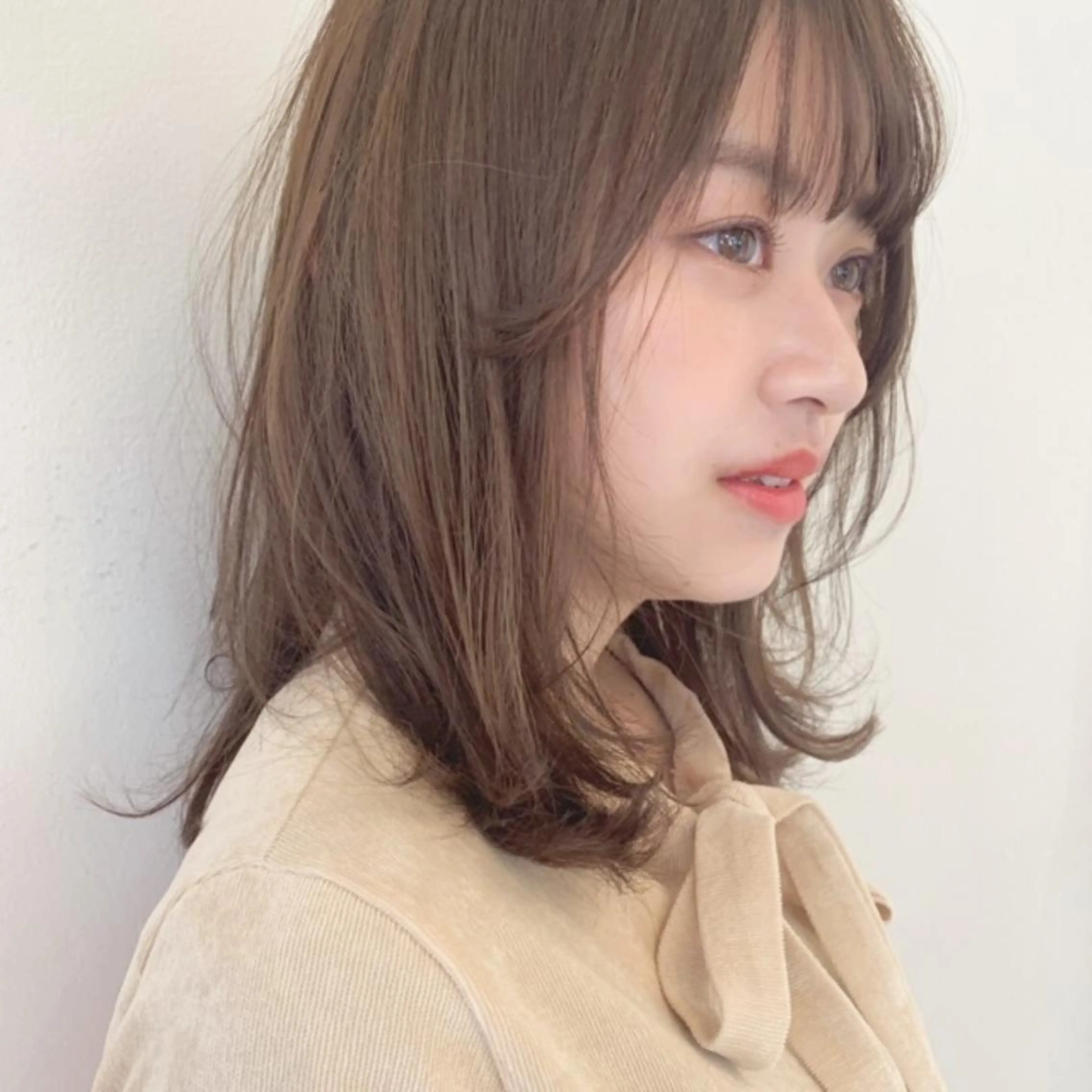 ミディアム カラー ベージュカラー レイヤーカット シースルーバング HARUKA ♡モデル募集中♡のヘアスタイル