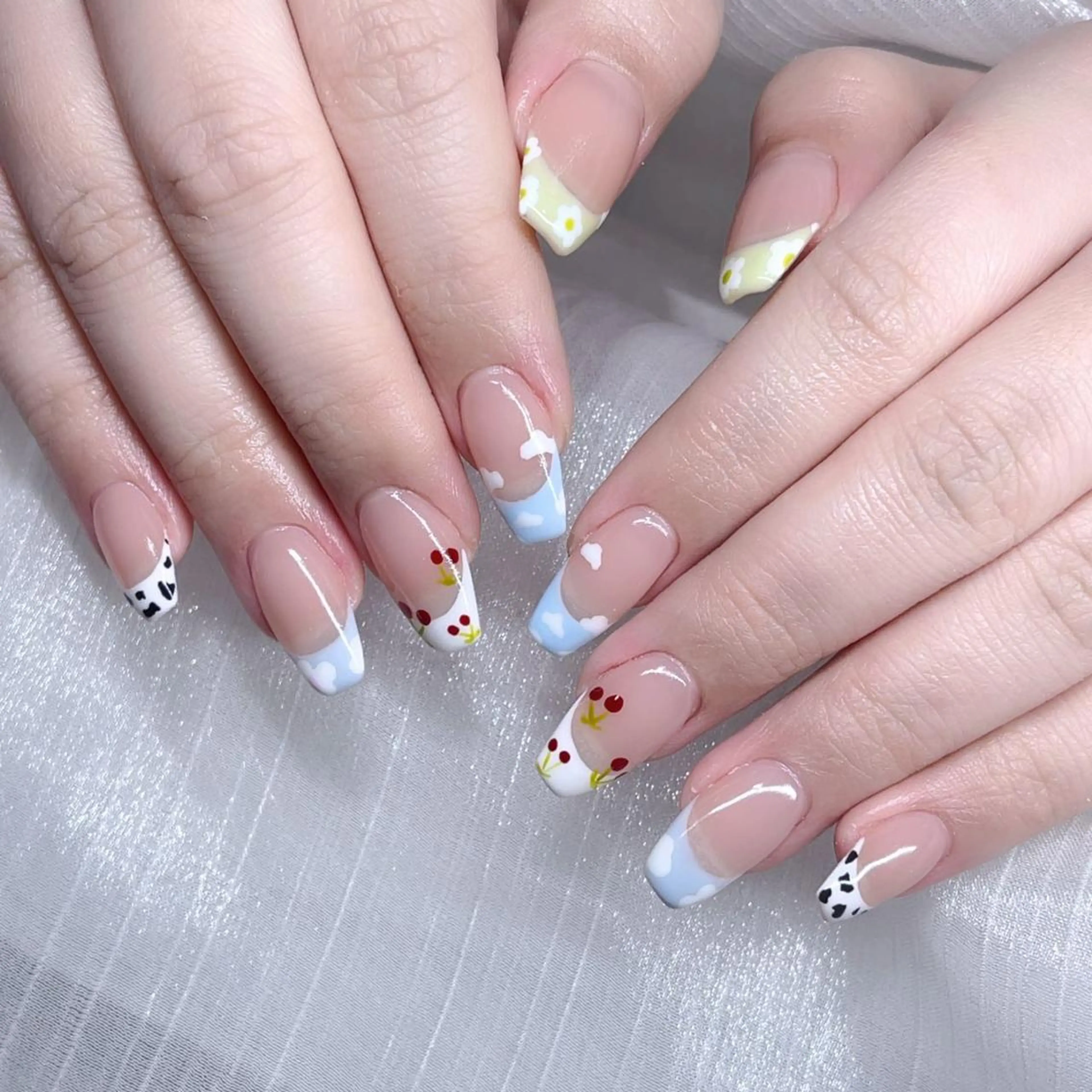 ネイル Queens 榊 まおのネイルデザイン