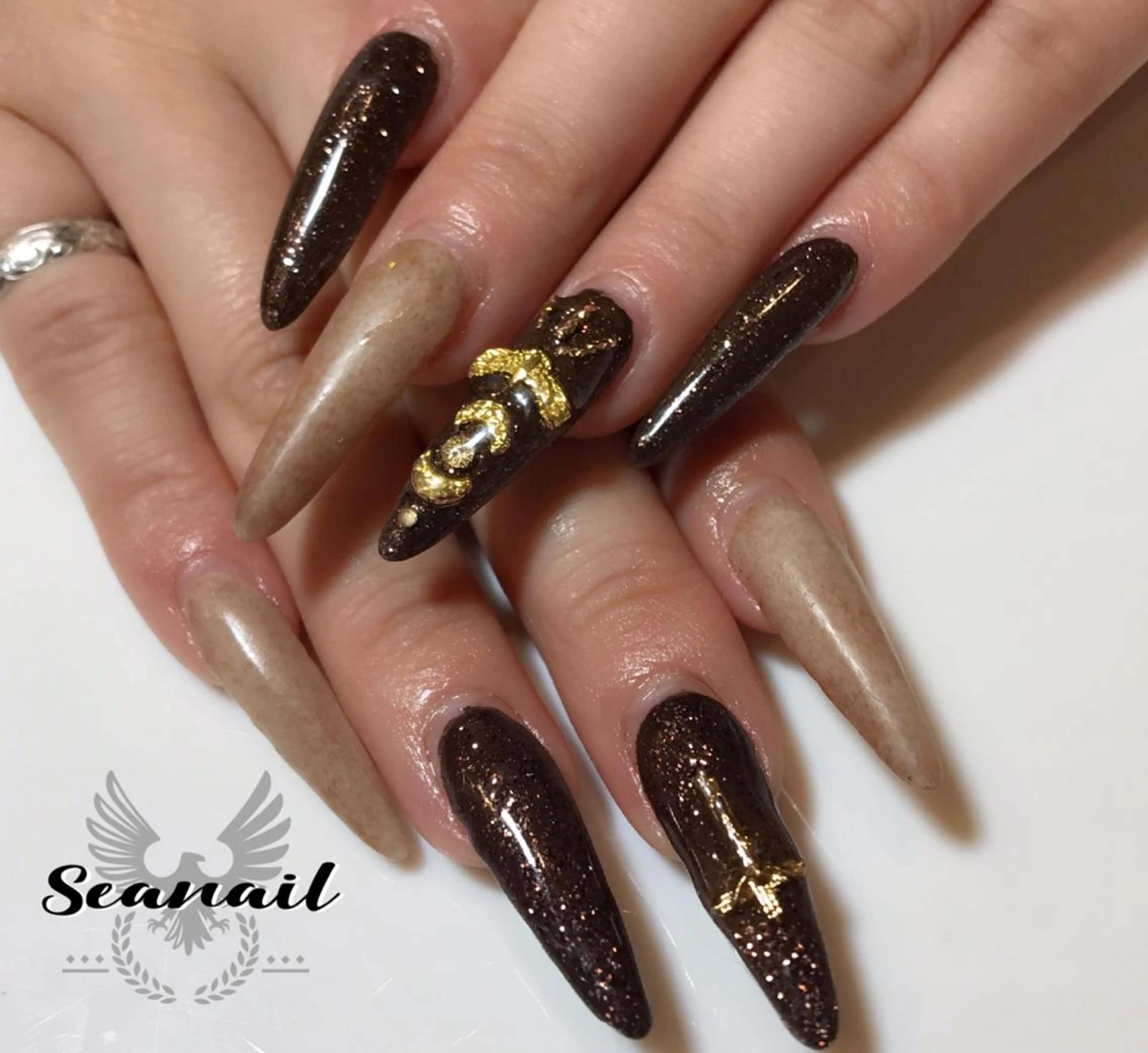 ネイル 小尾 栞のネイルデザイン