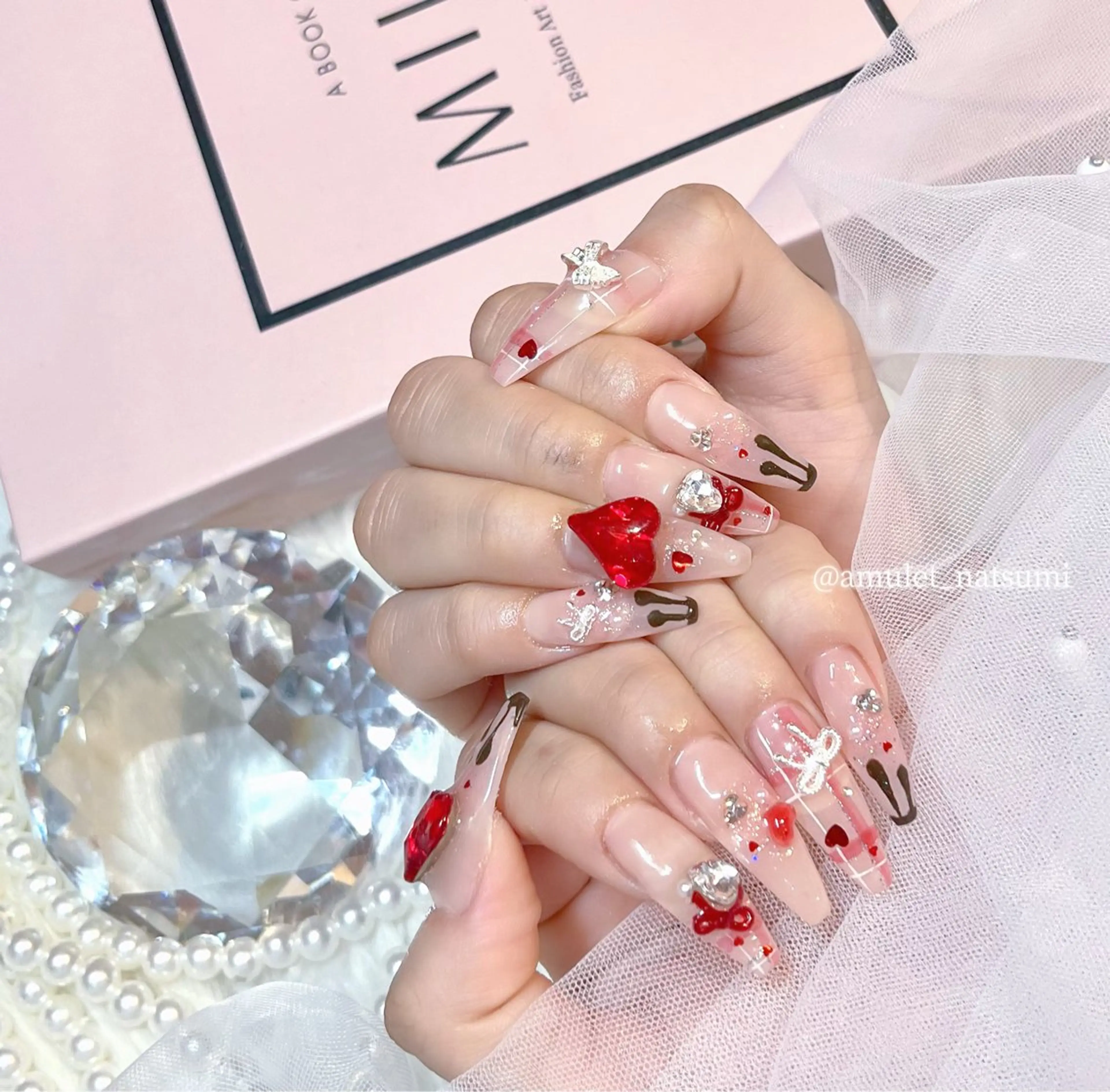ネイル amuletnail natsumiのネイルデザイン