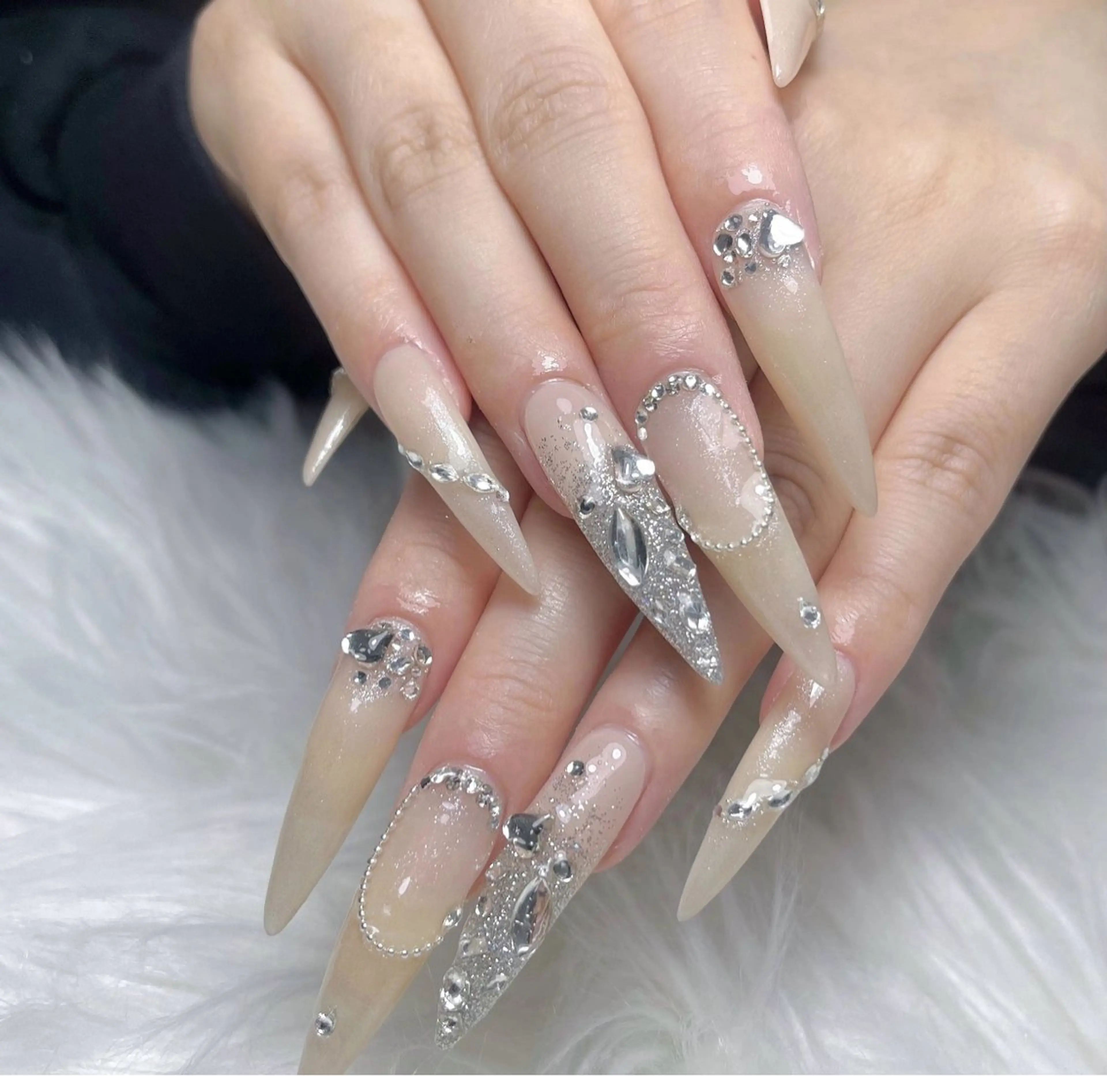 ネイル 長さ出し フレンチネイル 韓国ネイル レース マグネットネイル 高橋 ユキのネイルデザイン