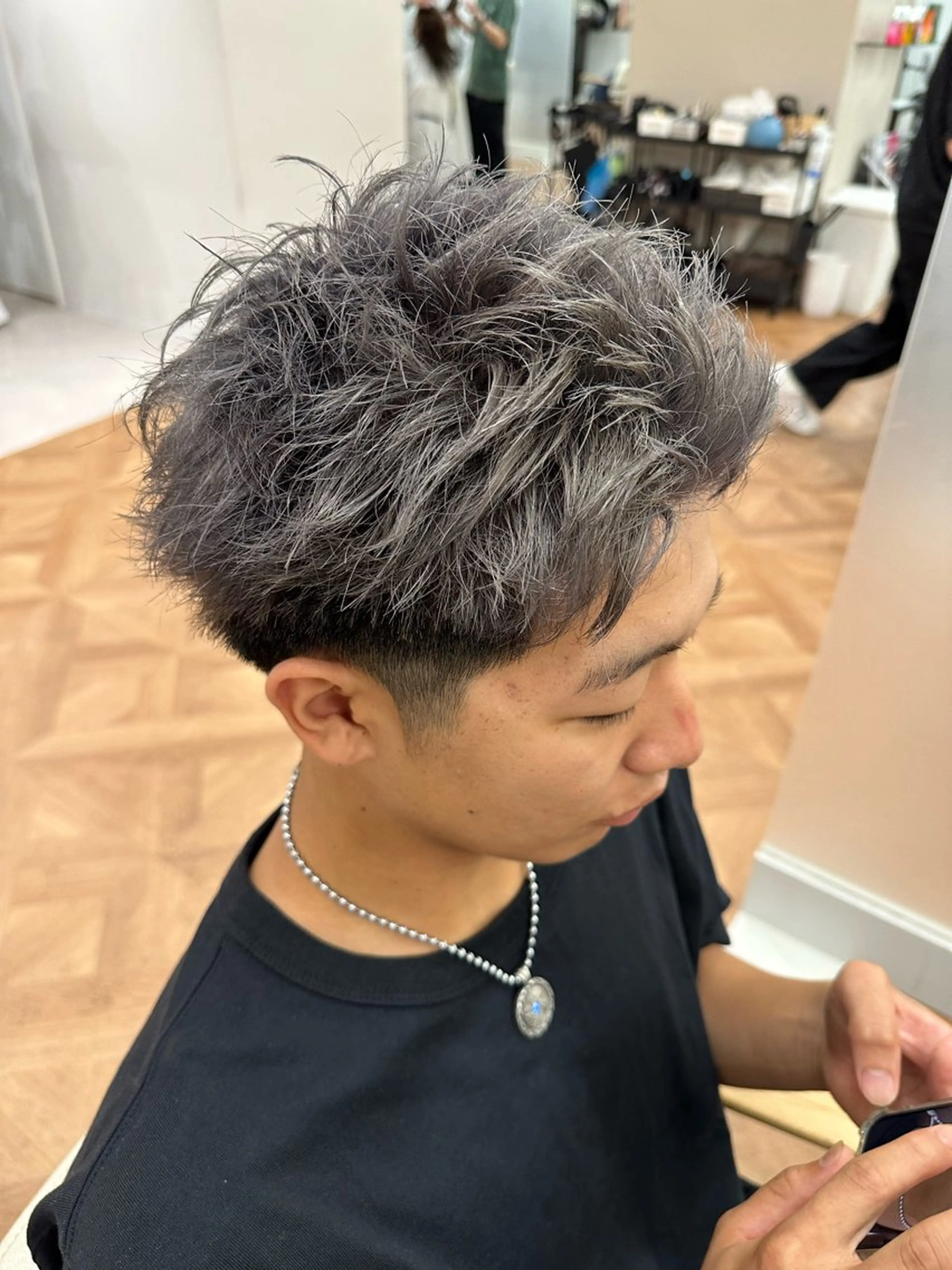 【圧倒的透明感でオシャレに決め込もう‼️】カット+ダブルカラー+アディクシーカラー✂︎の写真