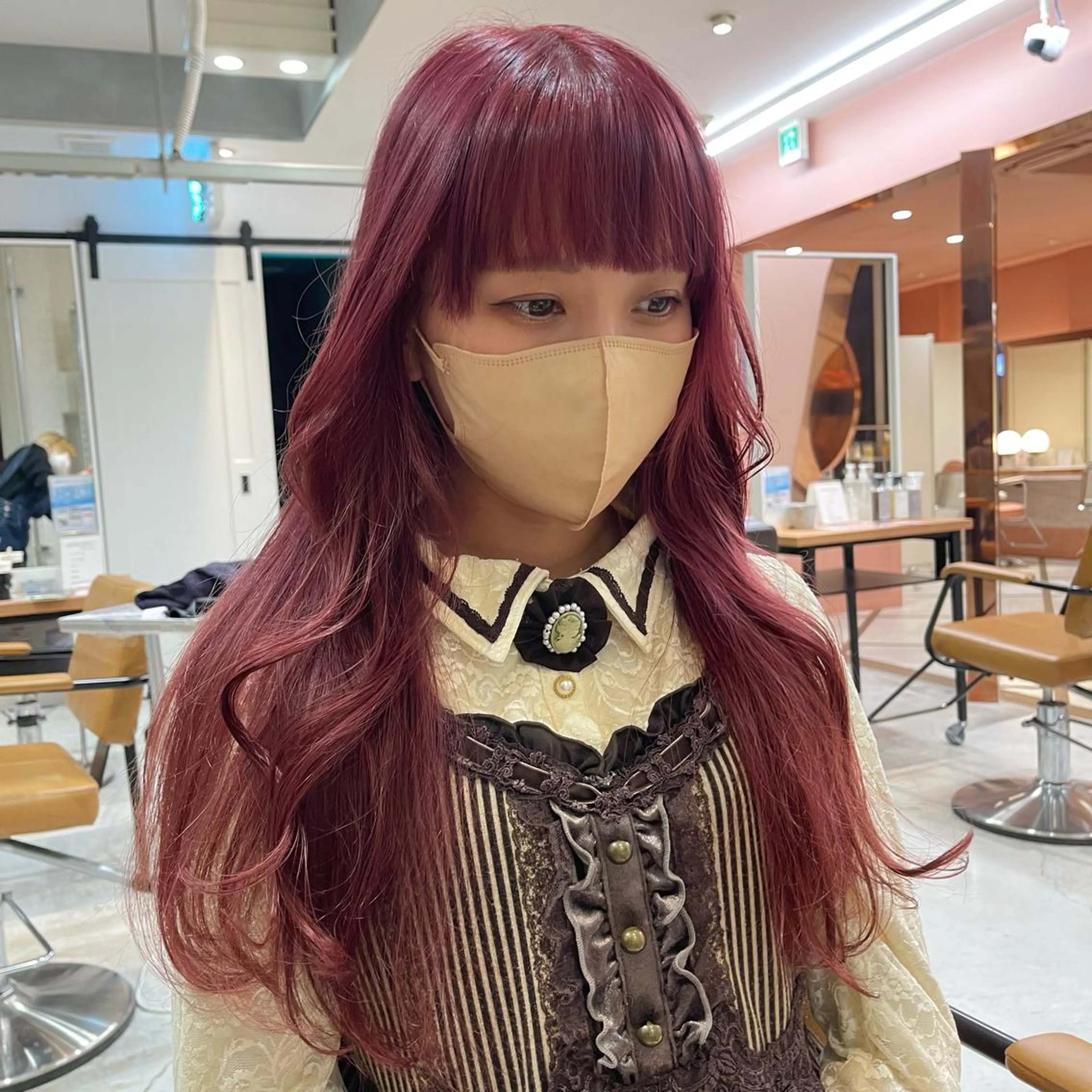 ロング カラー nameless miichiのヘアスタイル