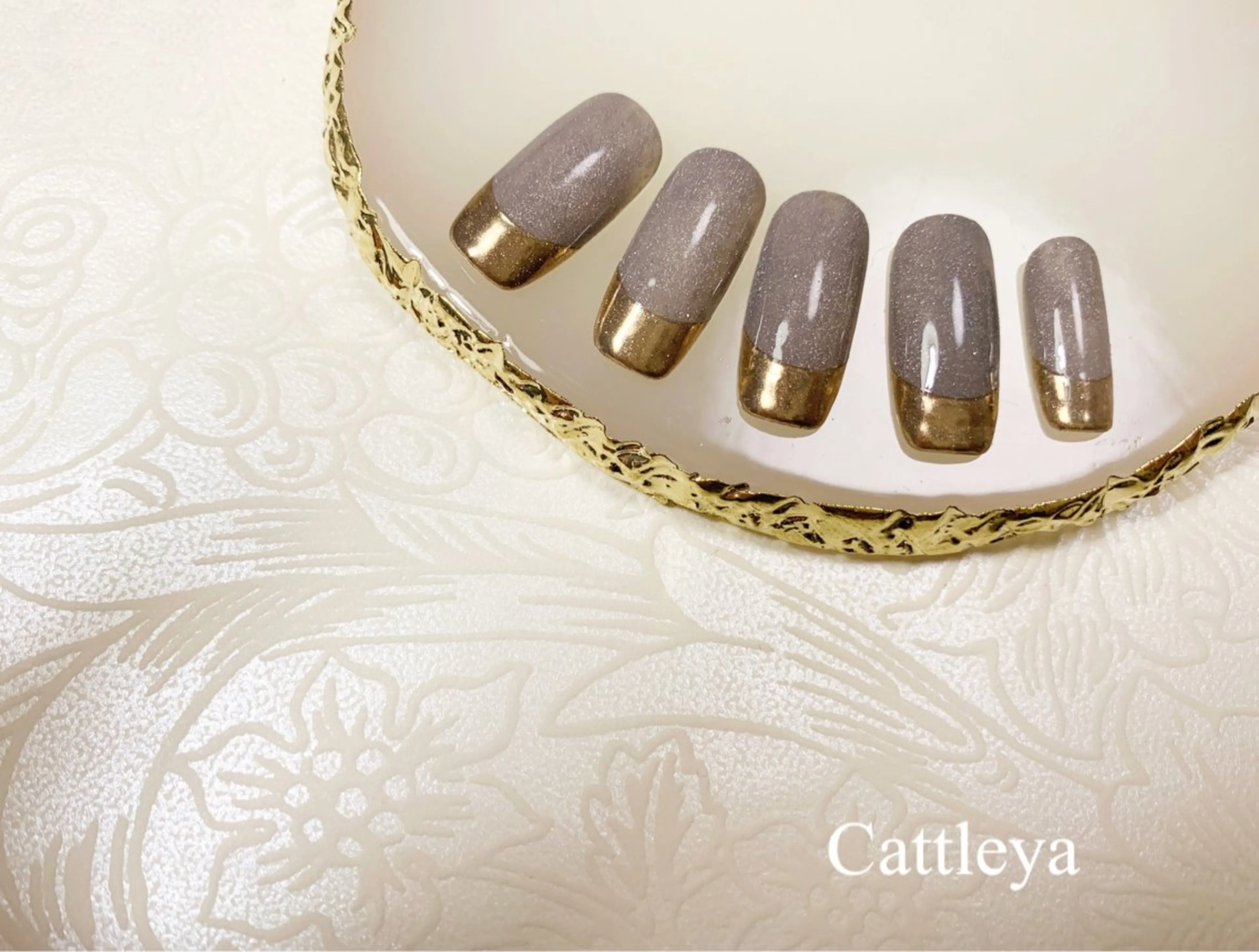 ネイル フレンチネイル ミラーネイル Cattleya カトレアのネイルデザイン