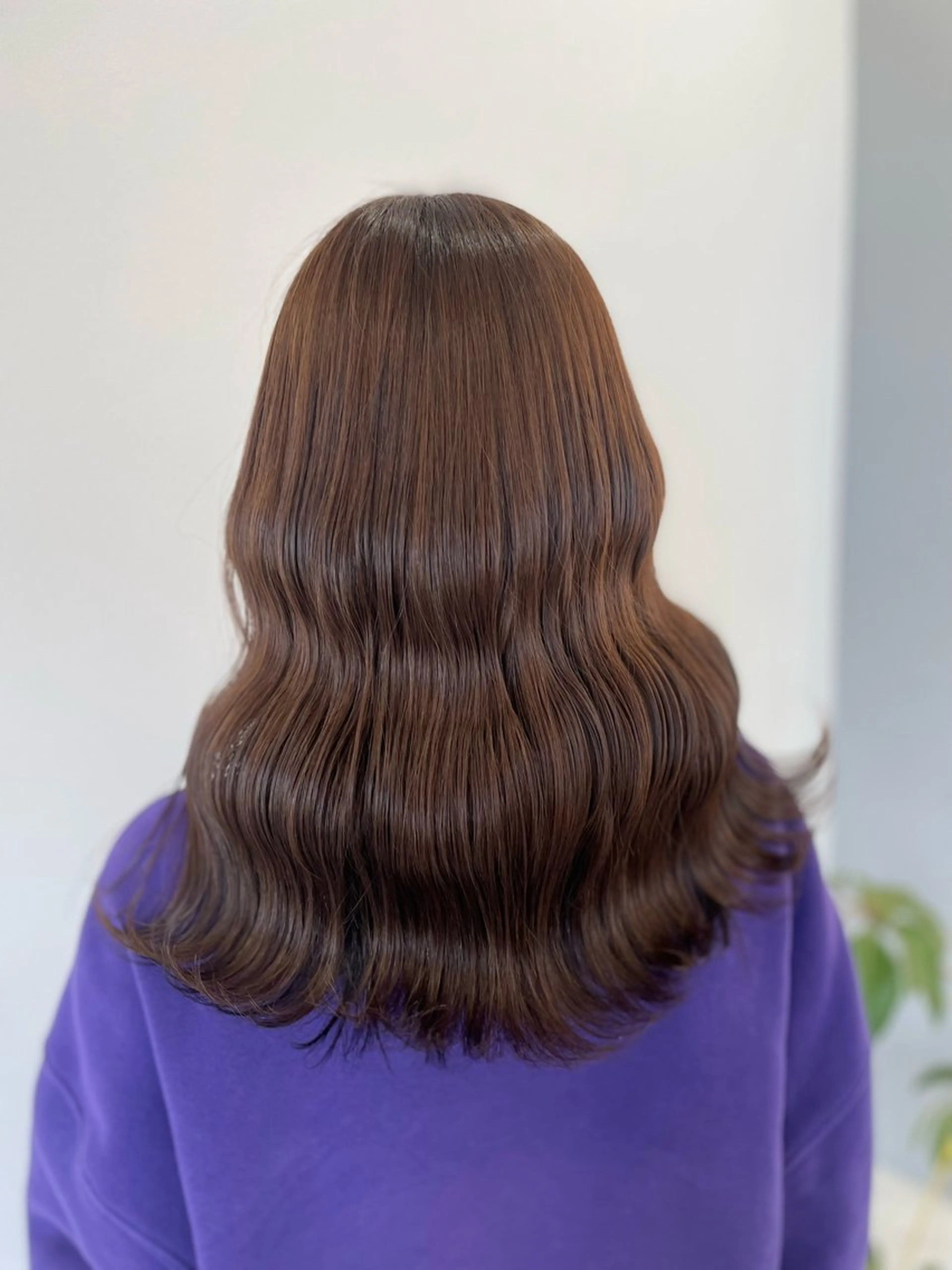 カラー ブリーチ・縮毛矯正 三島佳音のヘアスタイル