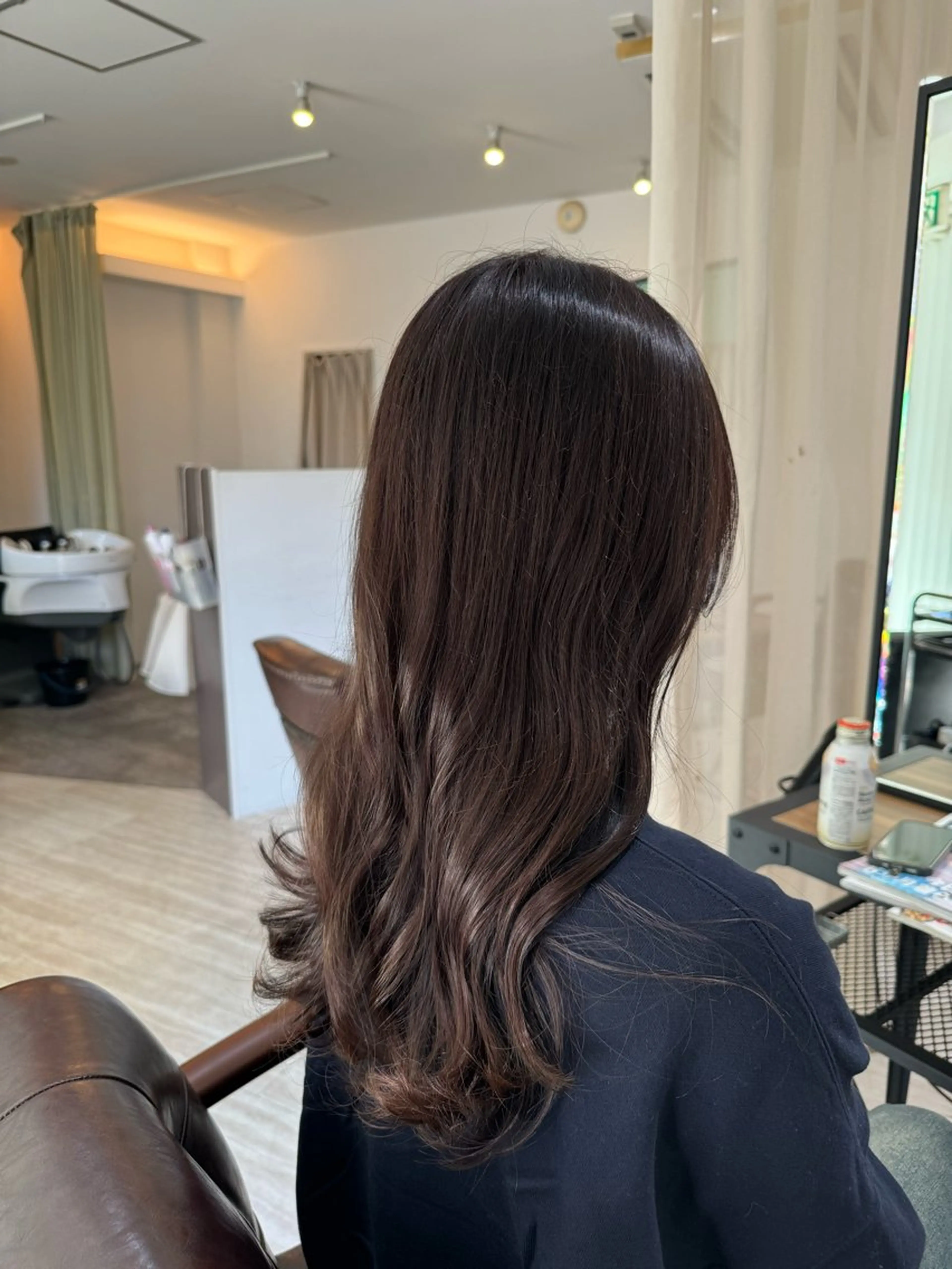 ロング カット ヘアカラー 小村 誠也のヘアスタイル