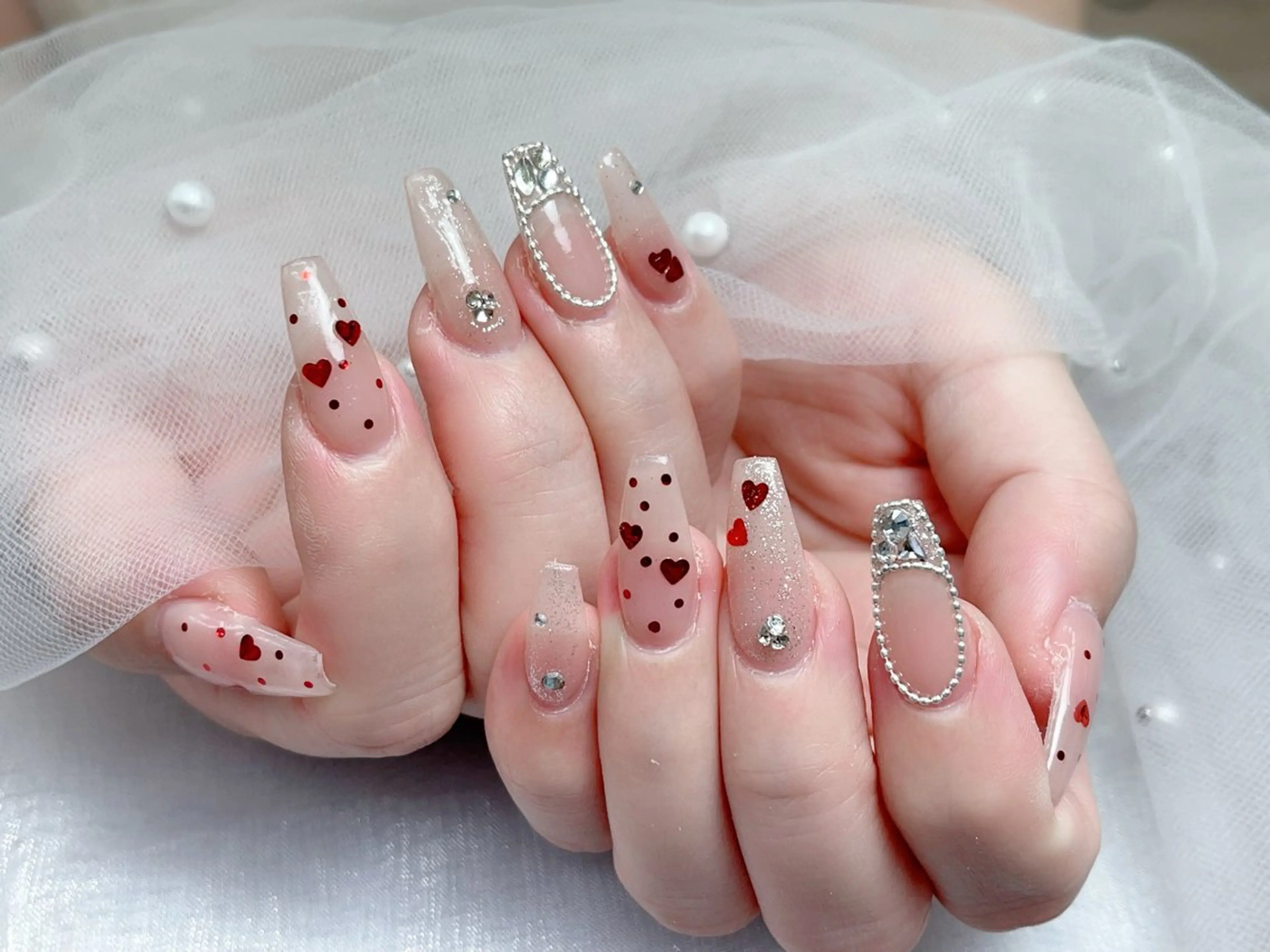 メンズ ネイル メンズ韓国風 アートネイル フレンチネイル ジェルネイル キラキラネイル ハンドネイル Bloom スカルプ専門店のネイルデザイン