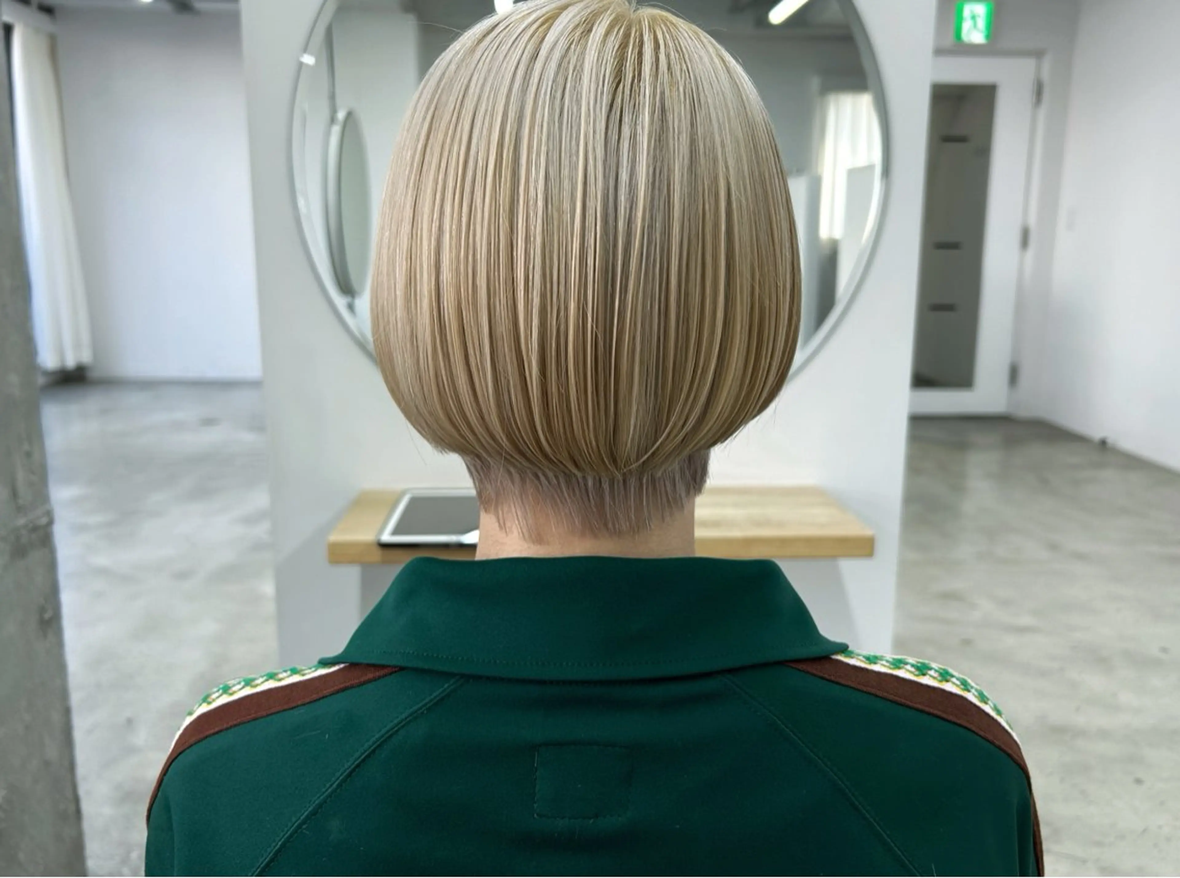 ショート カラー カット ヘアカラー トリートメント ⭐️当日OK⭐️ 岩田峻のヘアスタイル
