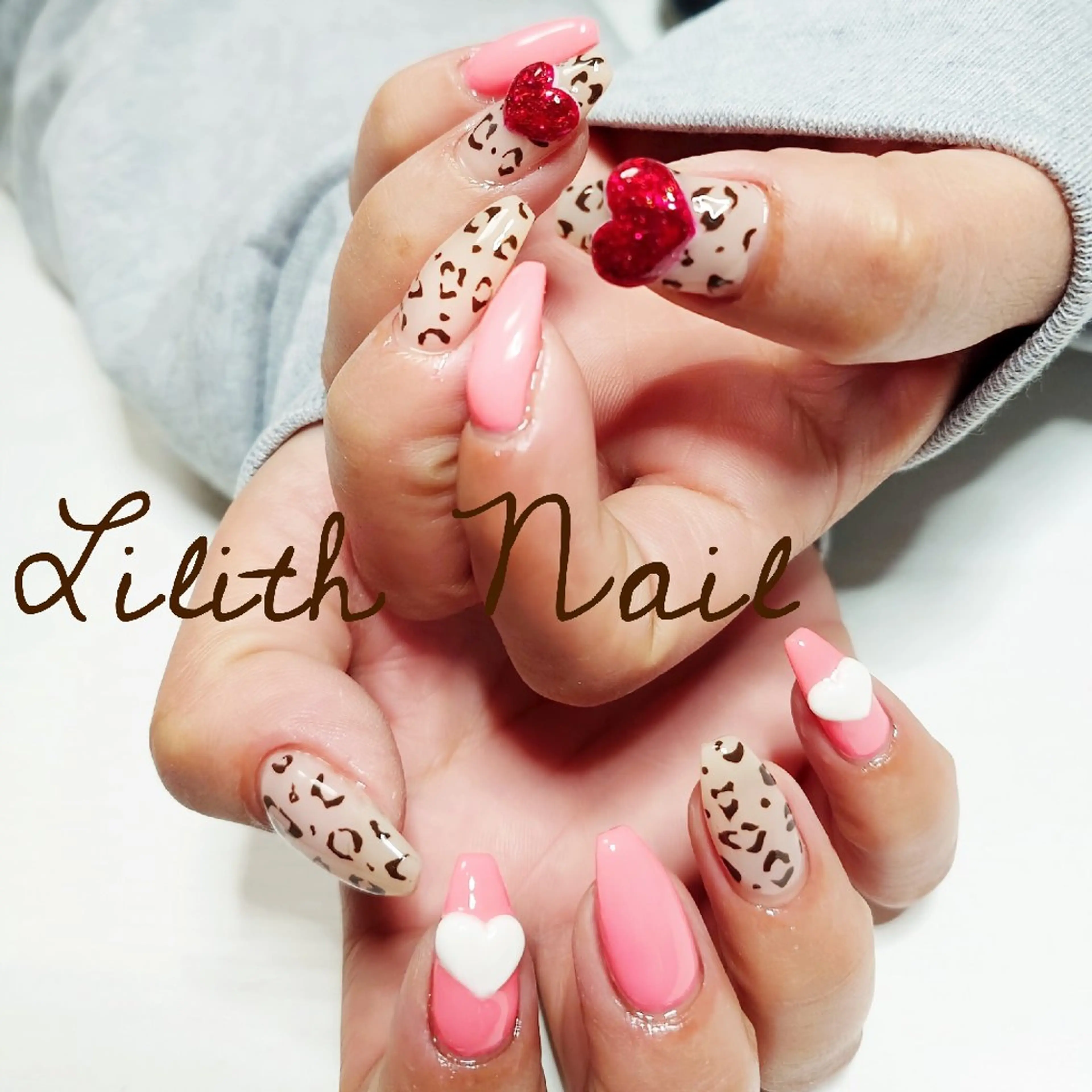 ネイル ハート ハンドネイル Lilith Nailのネイルデザイン