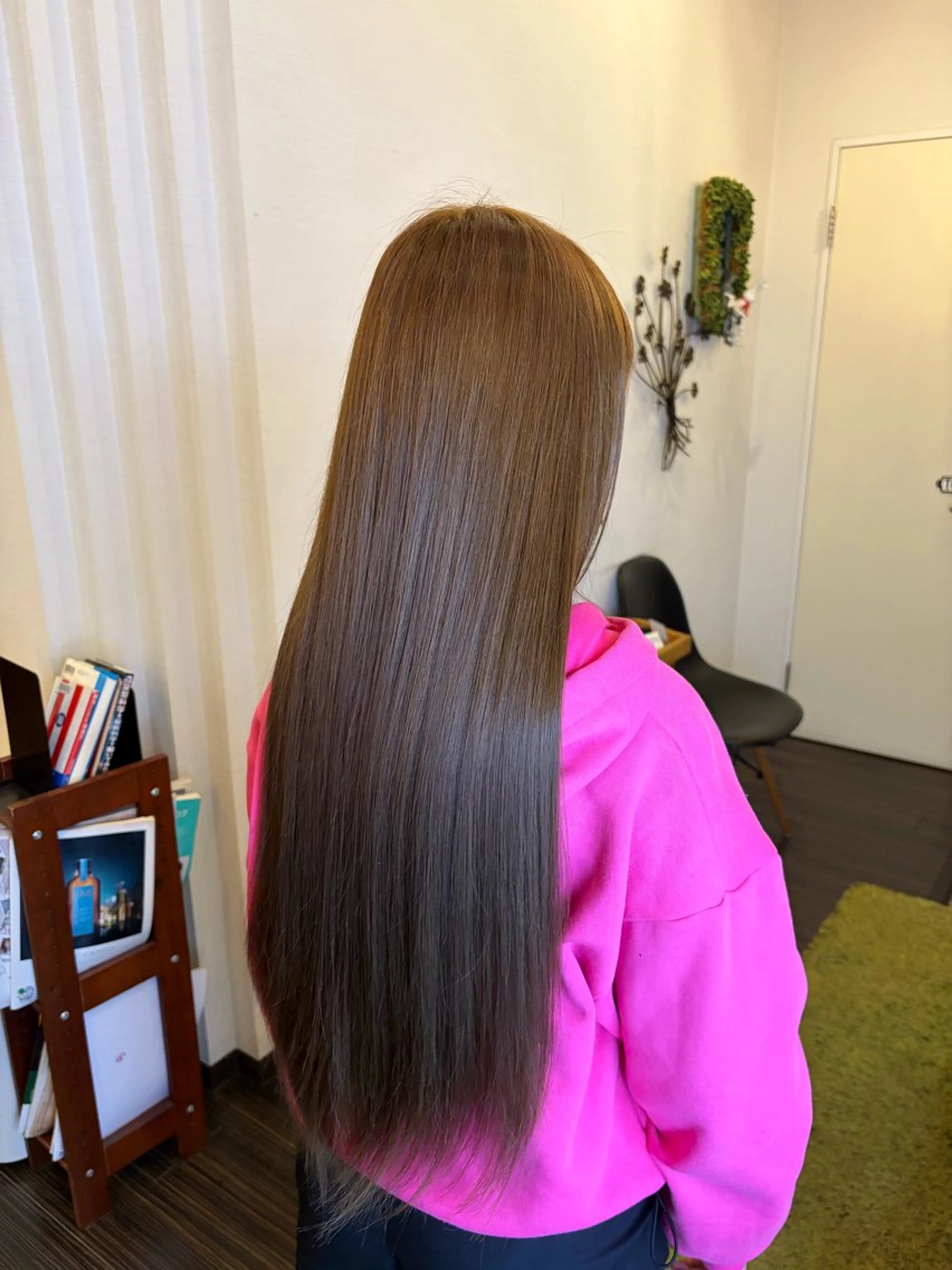 ロング カラー ブリーチ ブラウンカラー ブリーチなしカラー 宮嶋 果鈴のヘアスタイル