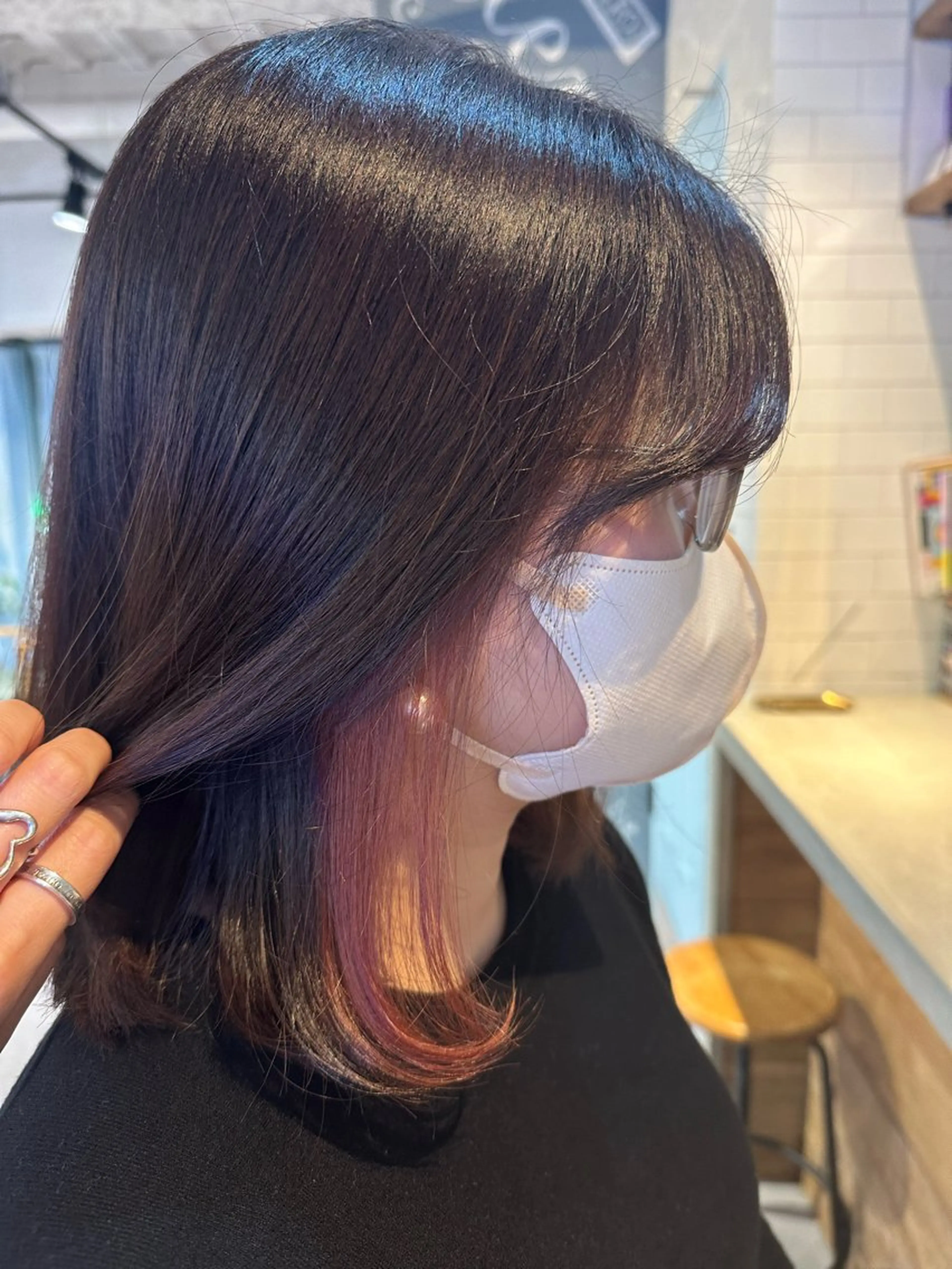 ミディアム カラー インナーカラー 七井 香奈 (なないかな)のヘアスタイル