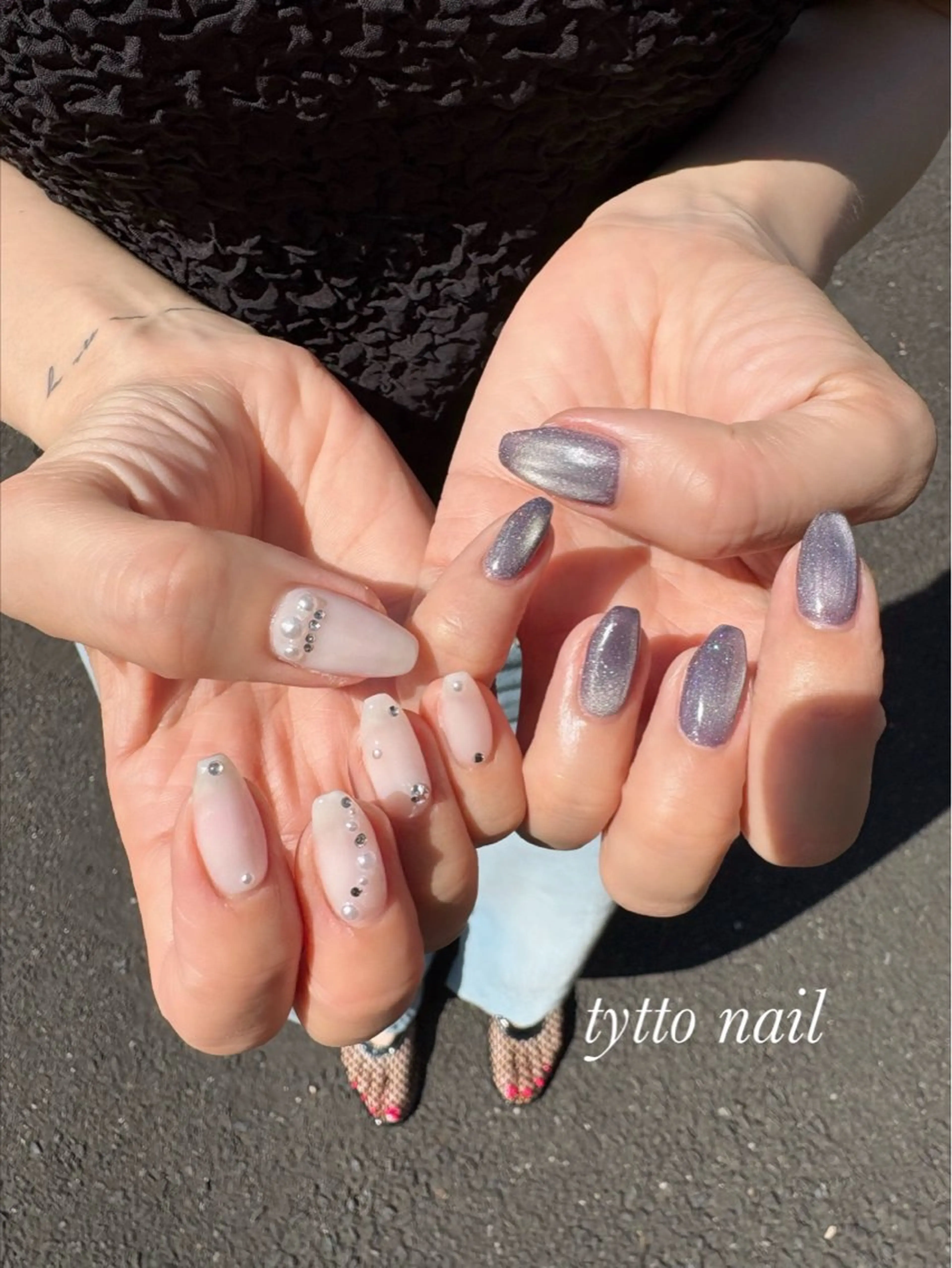 ネイル キラキラネイル マグネットネイル ネイビー ワンカラーネイル ストーンネイル ハンドネイル tytto nail ❤︎‪‪eri‪‪のネイルデザイン