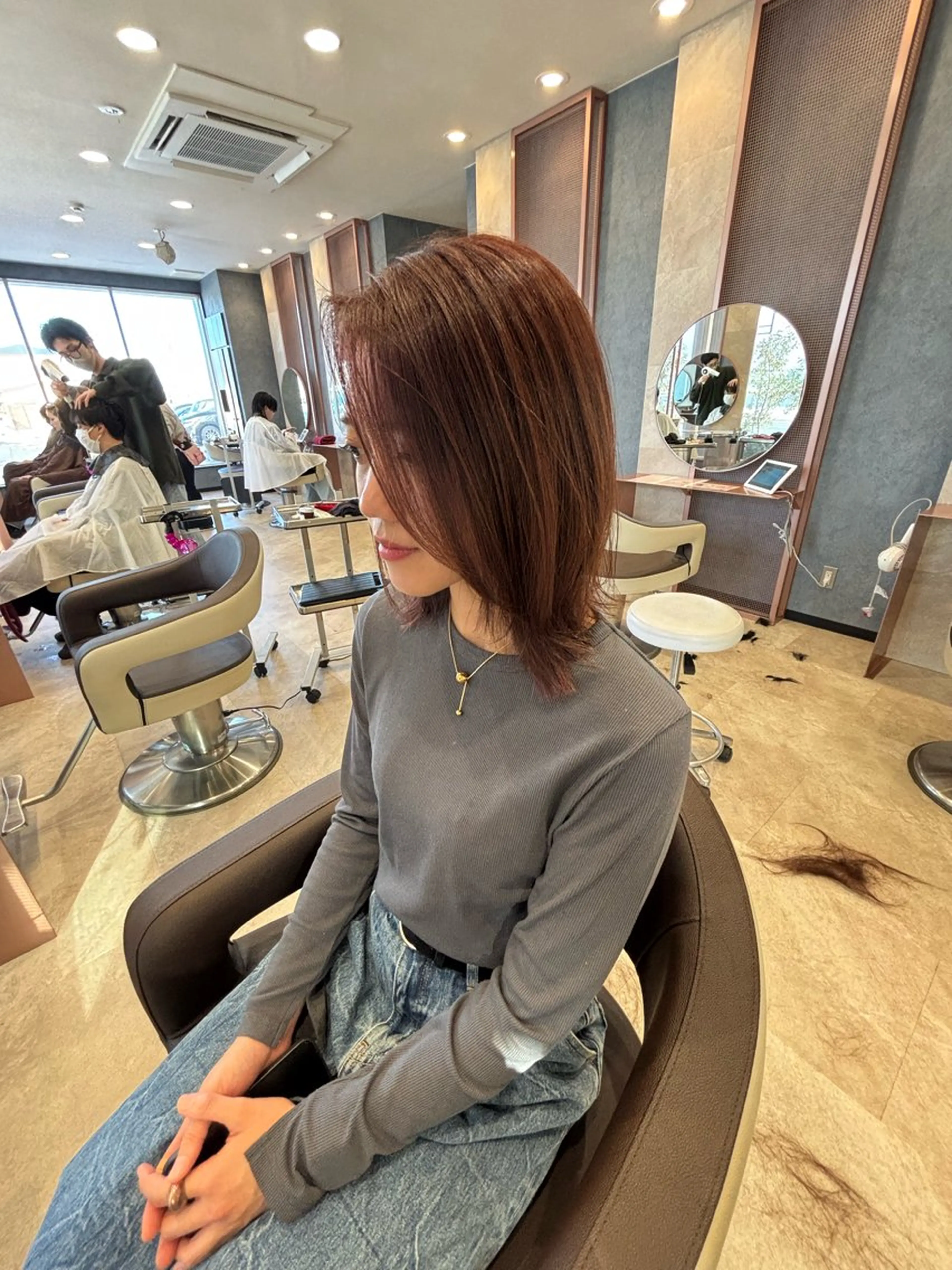 ミディアム カラー カット ヘアカラー 佐々木 麻純のヘアスタイル