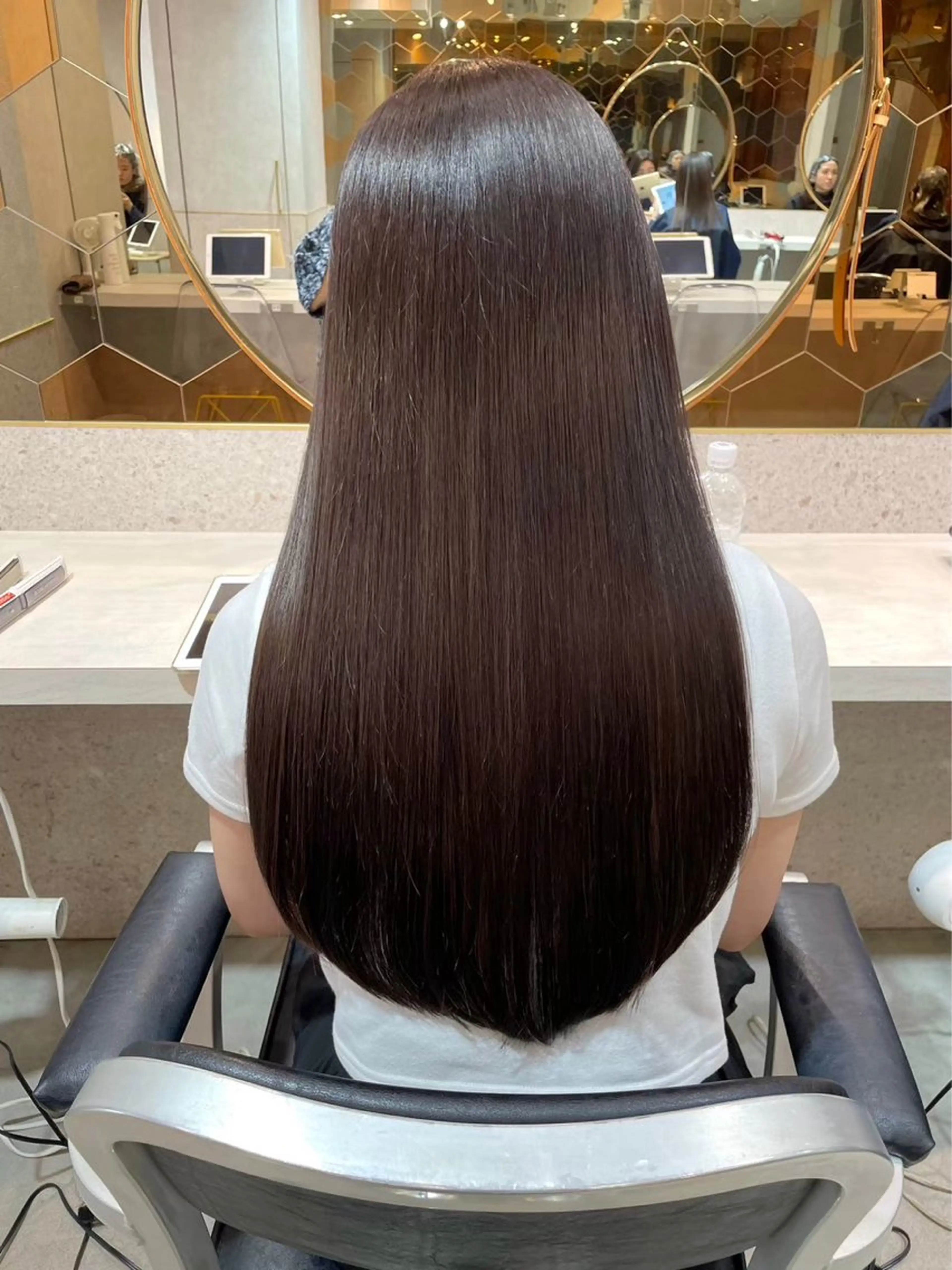 ロング パーマ 絶対垢抜けレイヤー/ 透明感カラーリョウヤのヘアスタイル