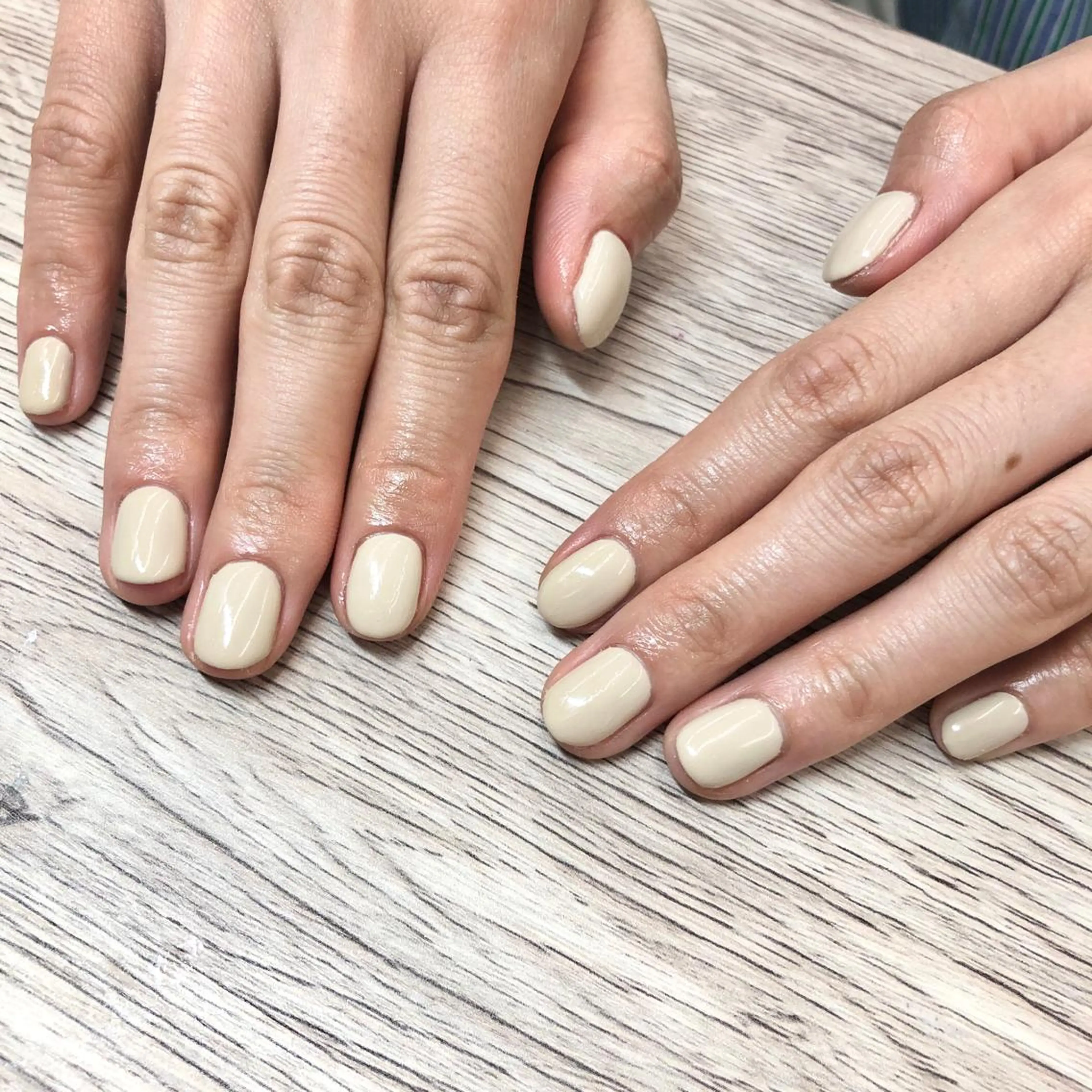 ネイル シンプルネイル ホワイト ハンドネイル フットネイル 🎀AYAKO 🎀中韓ネイルのネイルデザイン