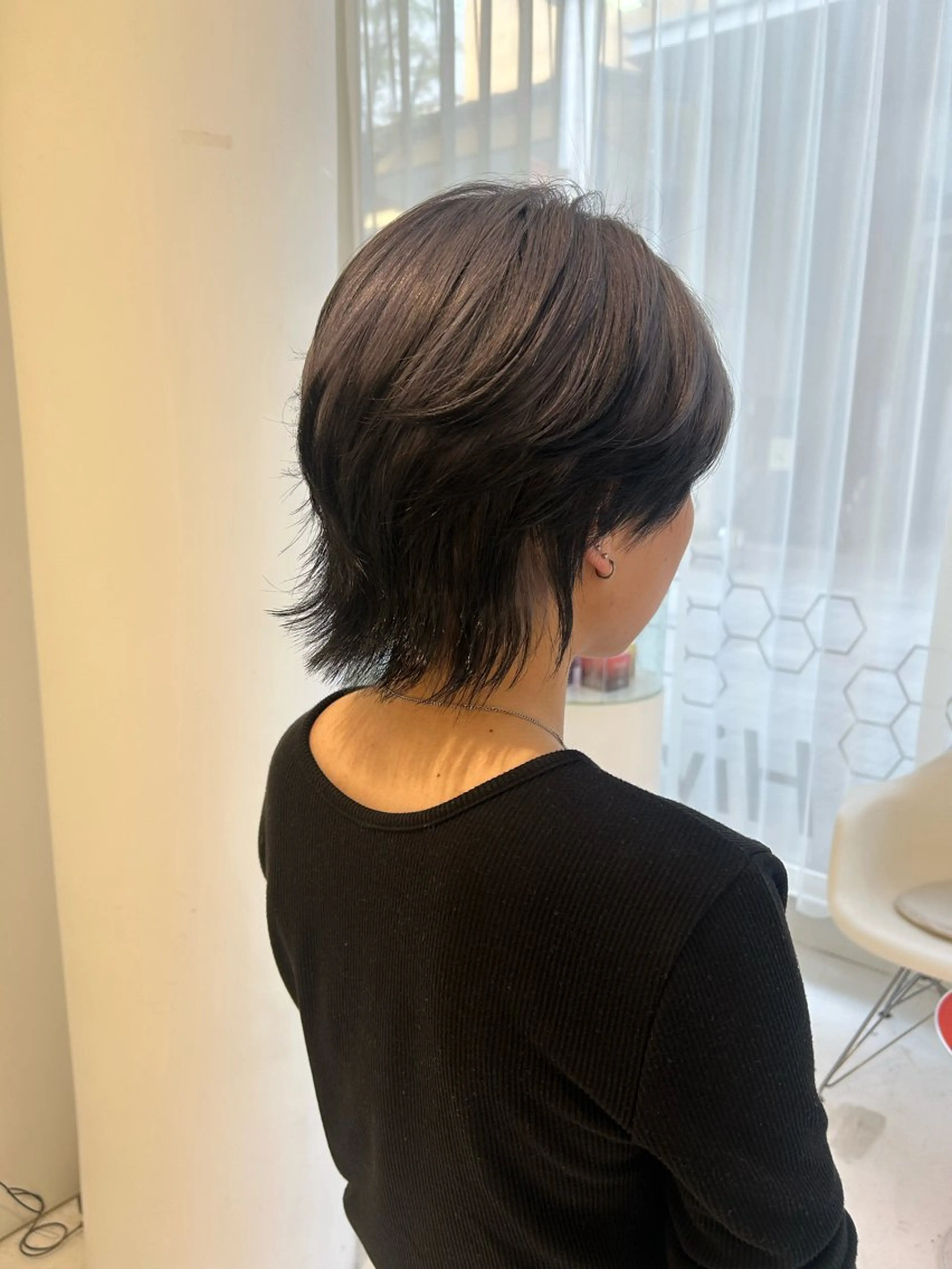 ショート カラー デザインカラー シルバー カット ヘアカラー 大長 広菜のヘアスタイル